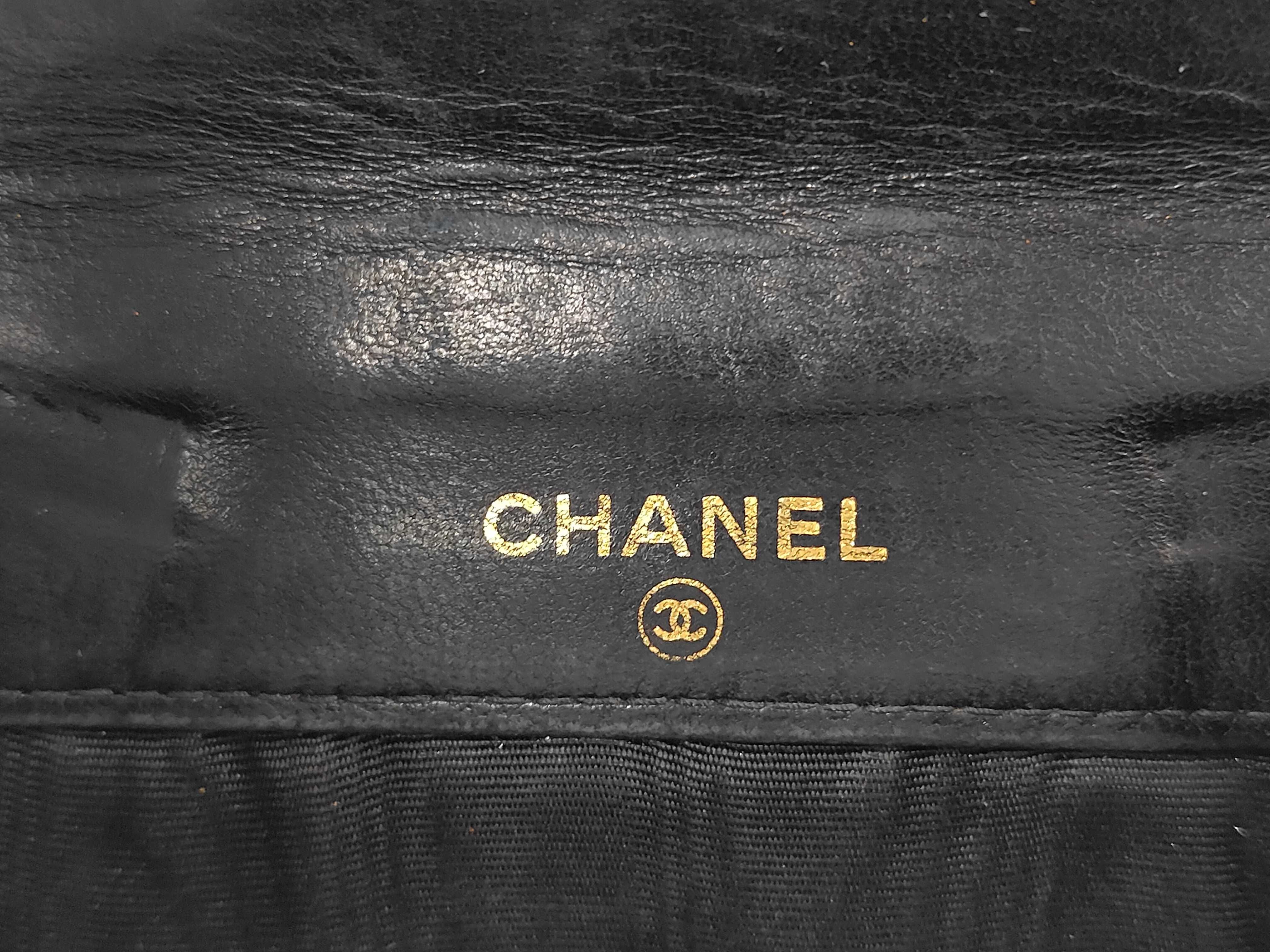 bi-fold wallet, caviar leather, gold hardware, black, 6893609 — view 8