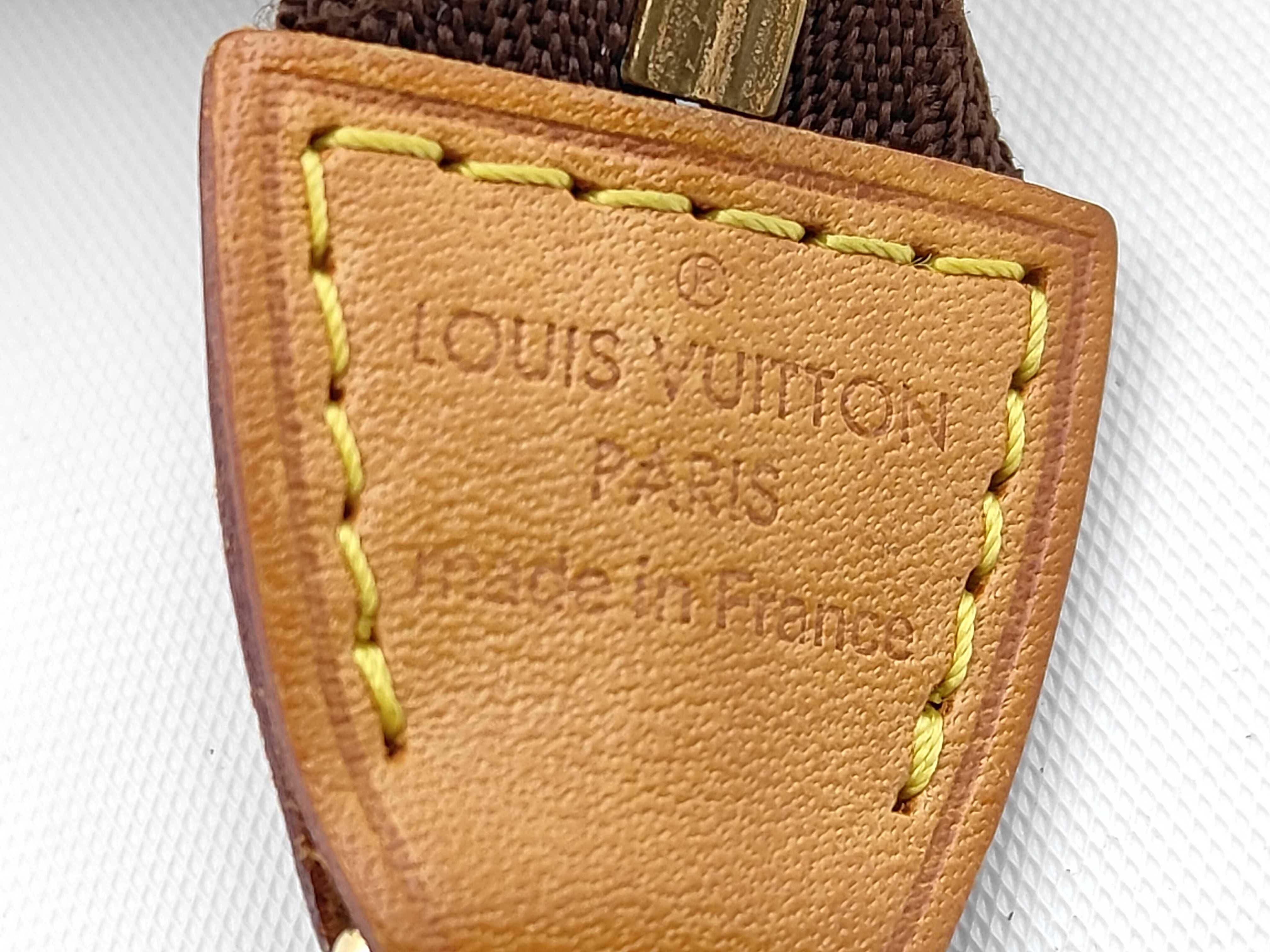 Monogram Louis Vuitton Mini Accessoires Monogram Pouch — view 3