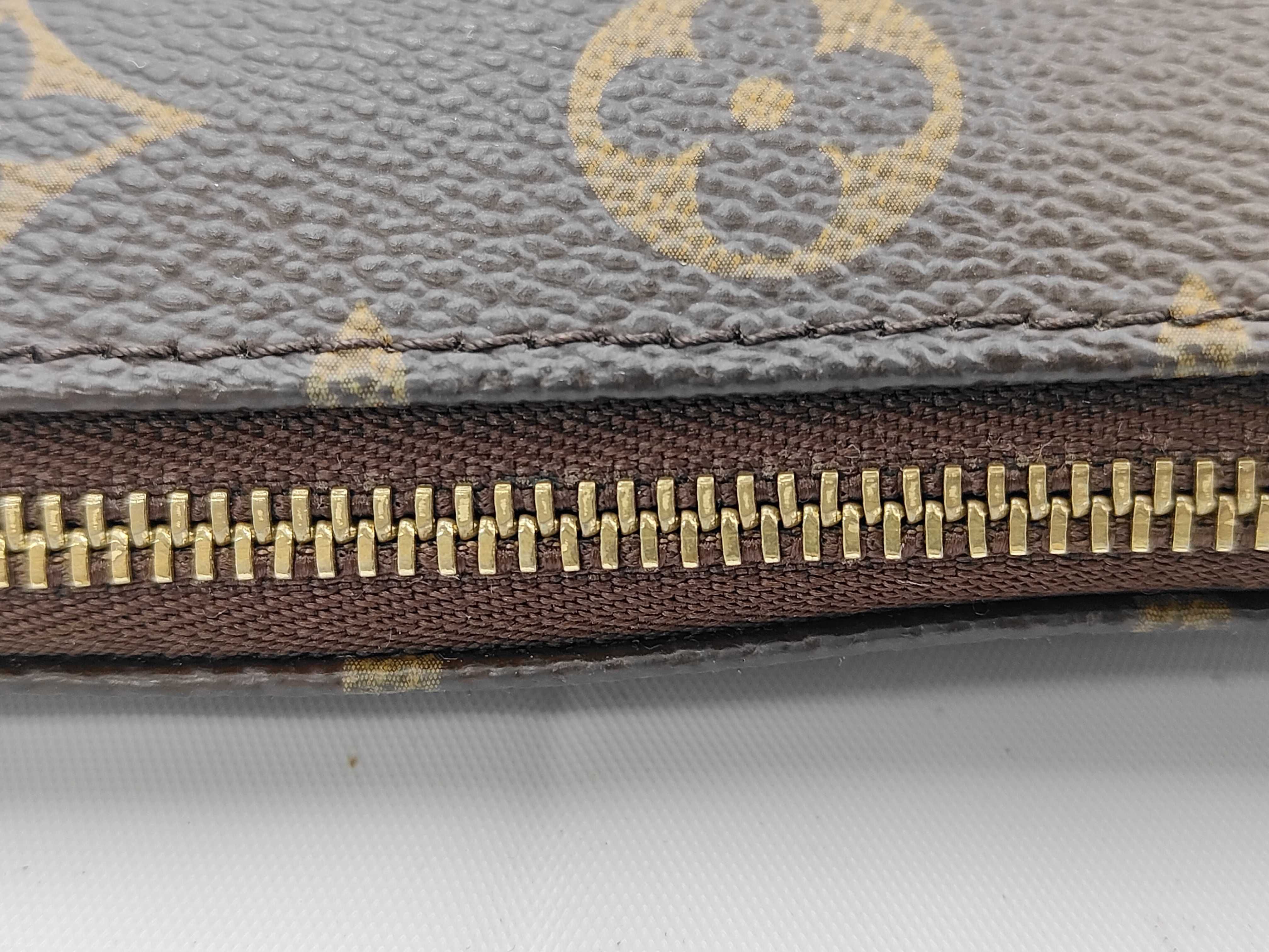 Monogram Louis Vuitton Mini Accessoires Monogram Pouch — view 4