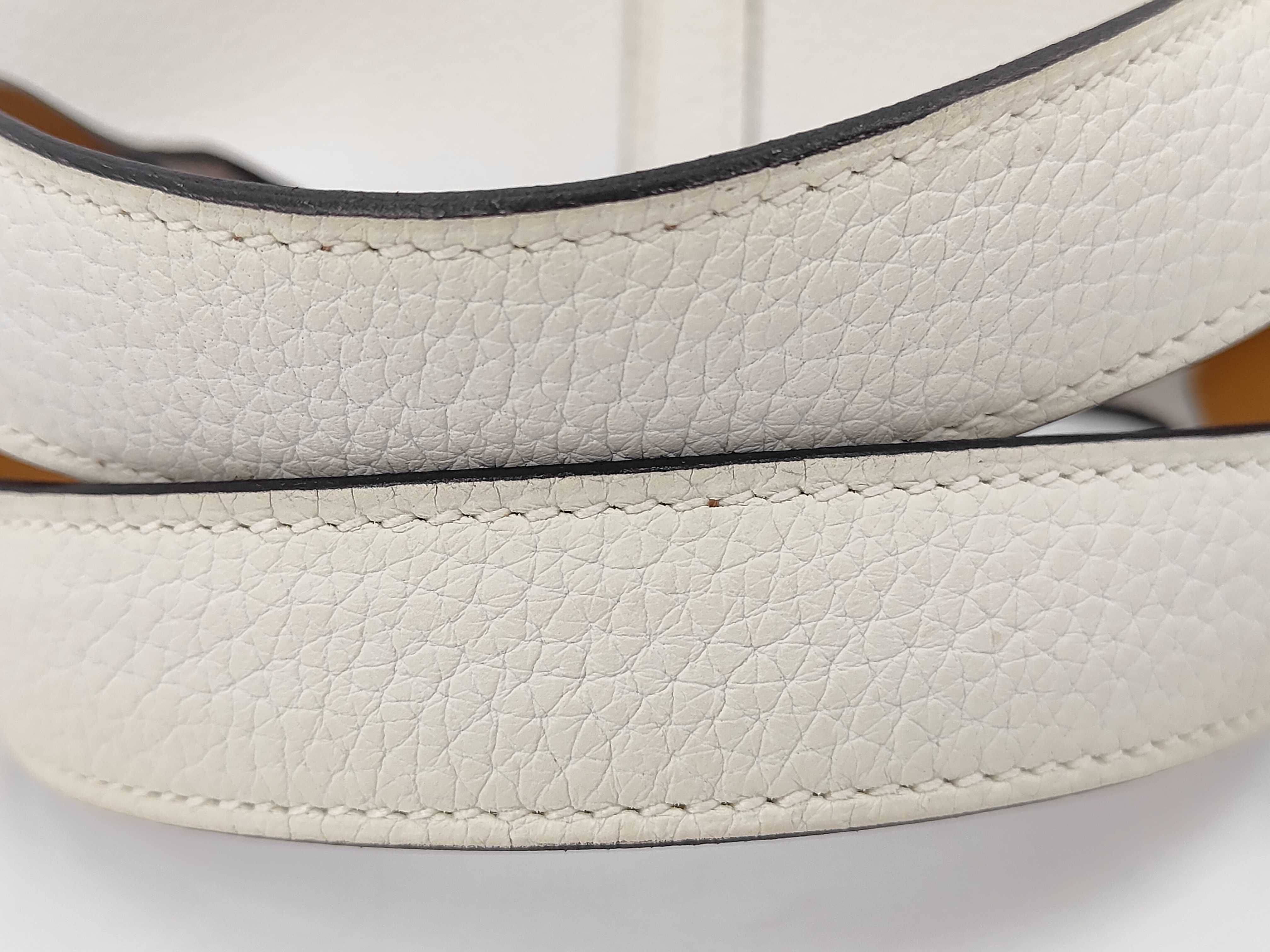 Picotin Lock PM Taurillon Clemence White Handbag (W stamp) — view 6