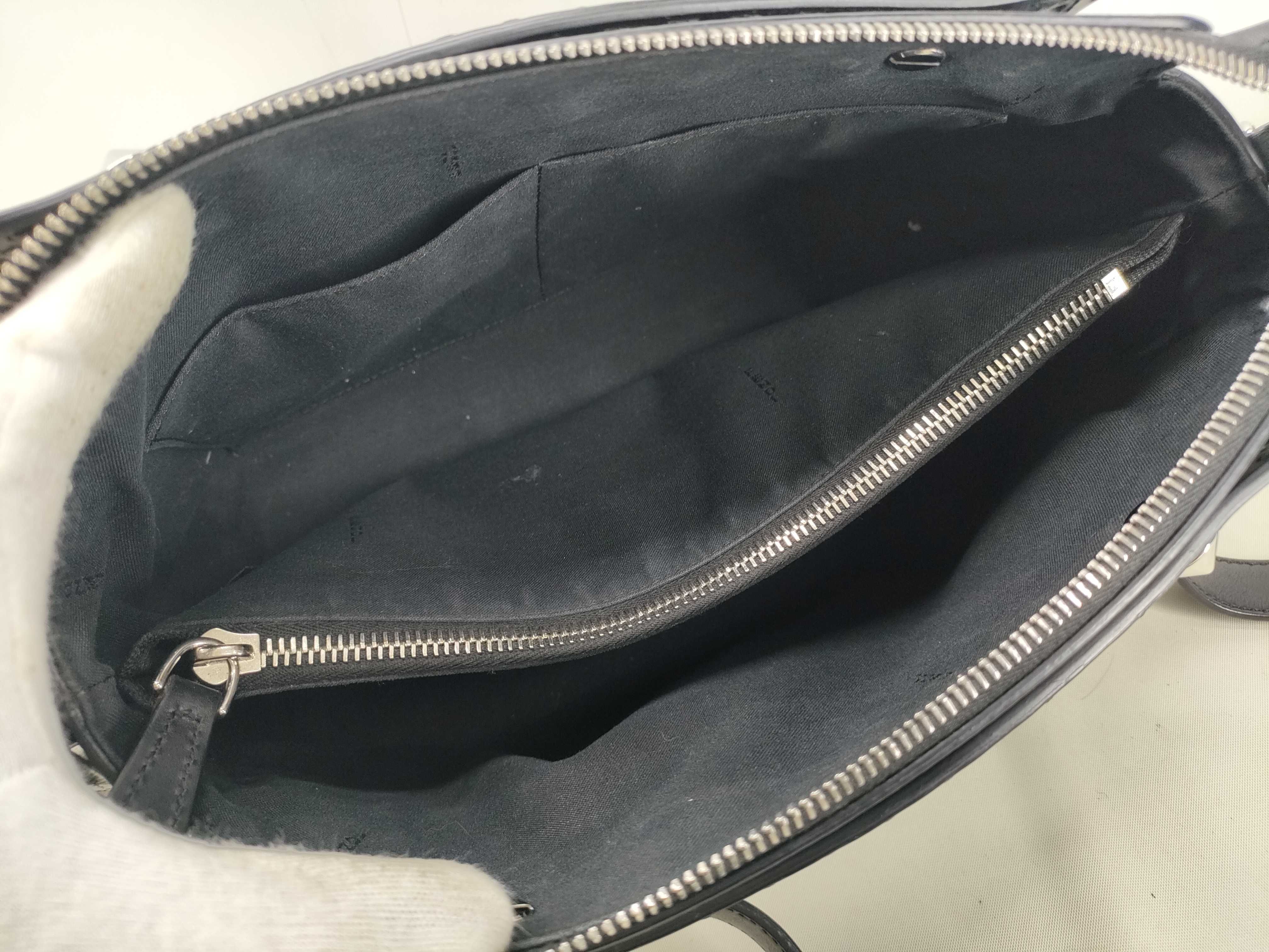 By The Way Medium Leather 2-Way Handbag, Black, 8BL146 (Handbag) — view 10
