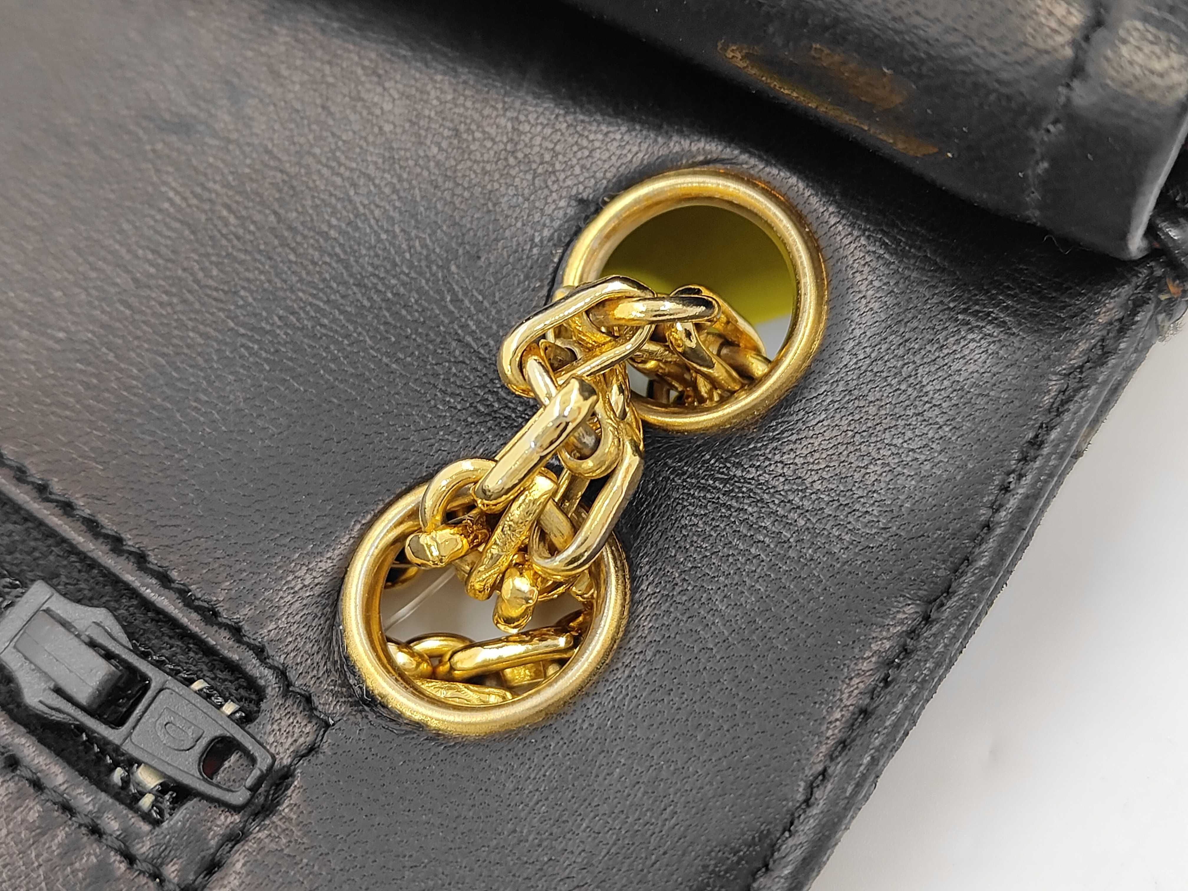 Lambskin Chanel Matelasse 25 Lambskin Shoulder Bag — view 5
