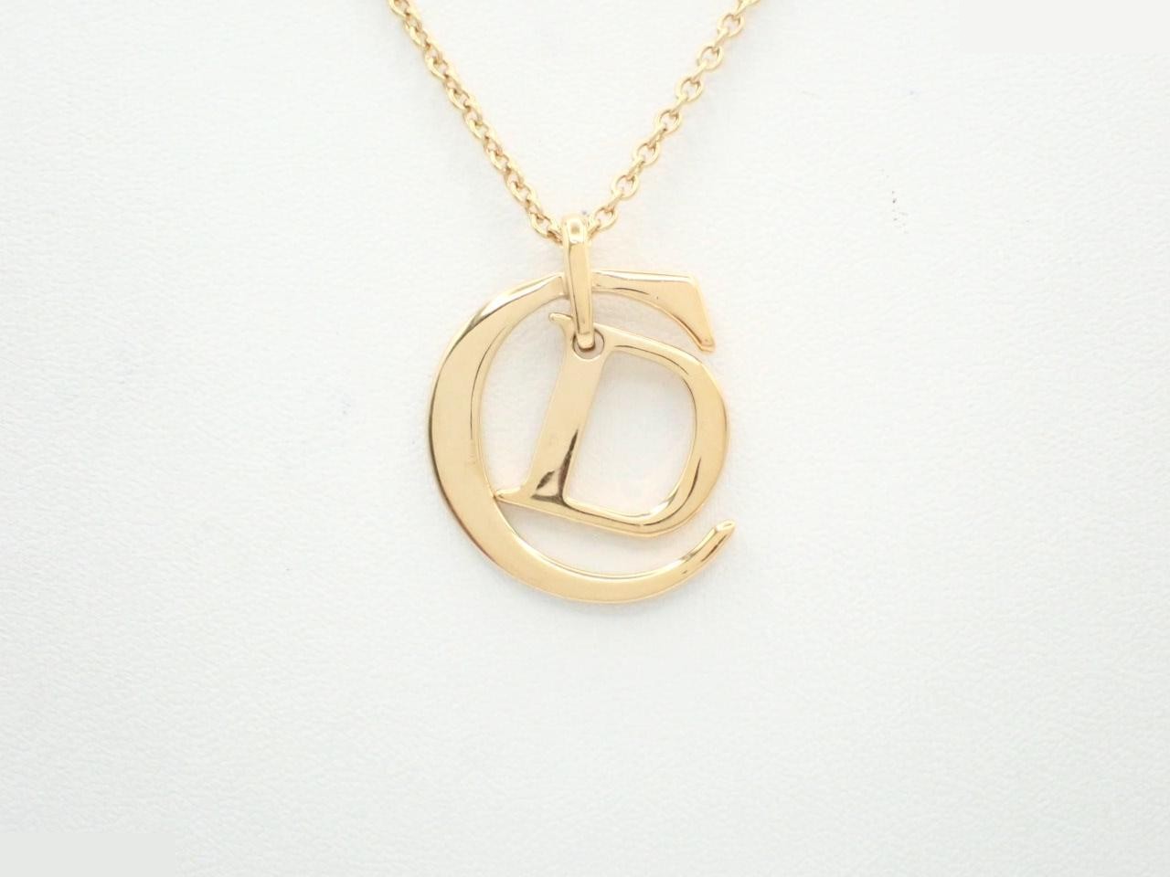 Other lines: Precious metal necklaces and pendants, chain approximately 54cm.