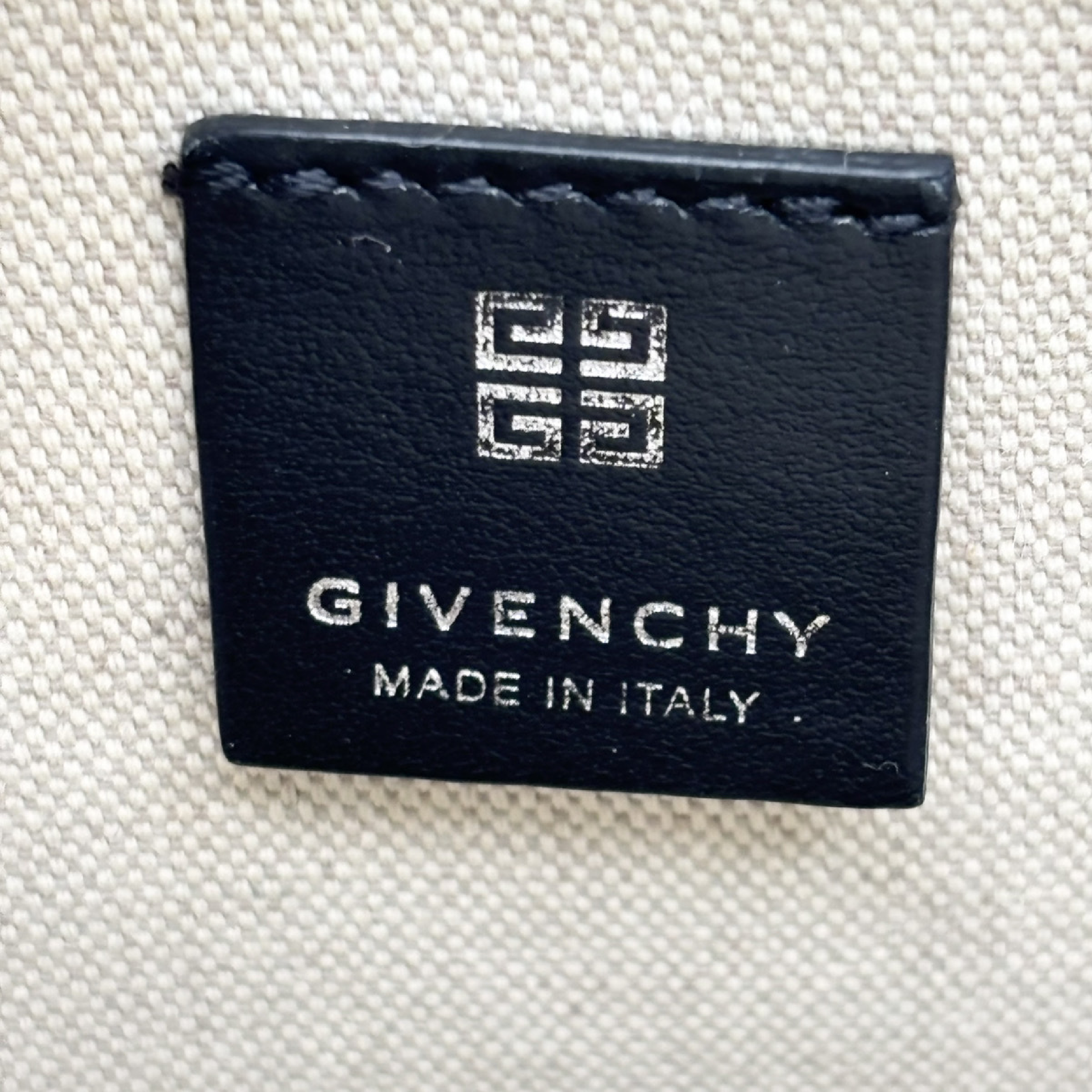 4G Logo 2-Way Shoulder Bag — view 9