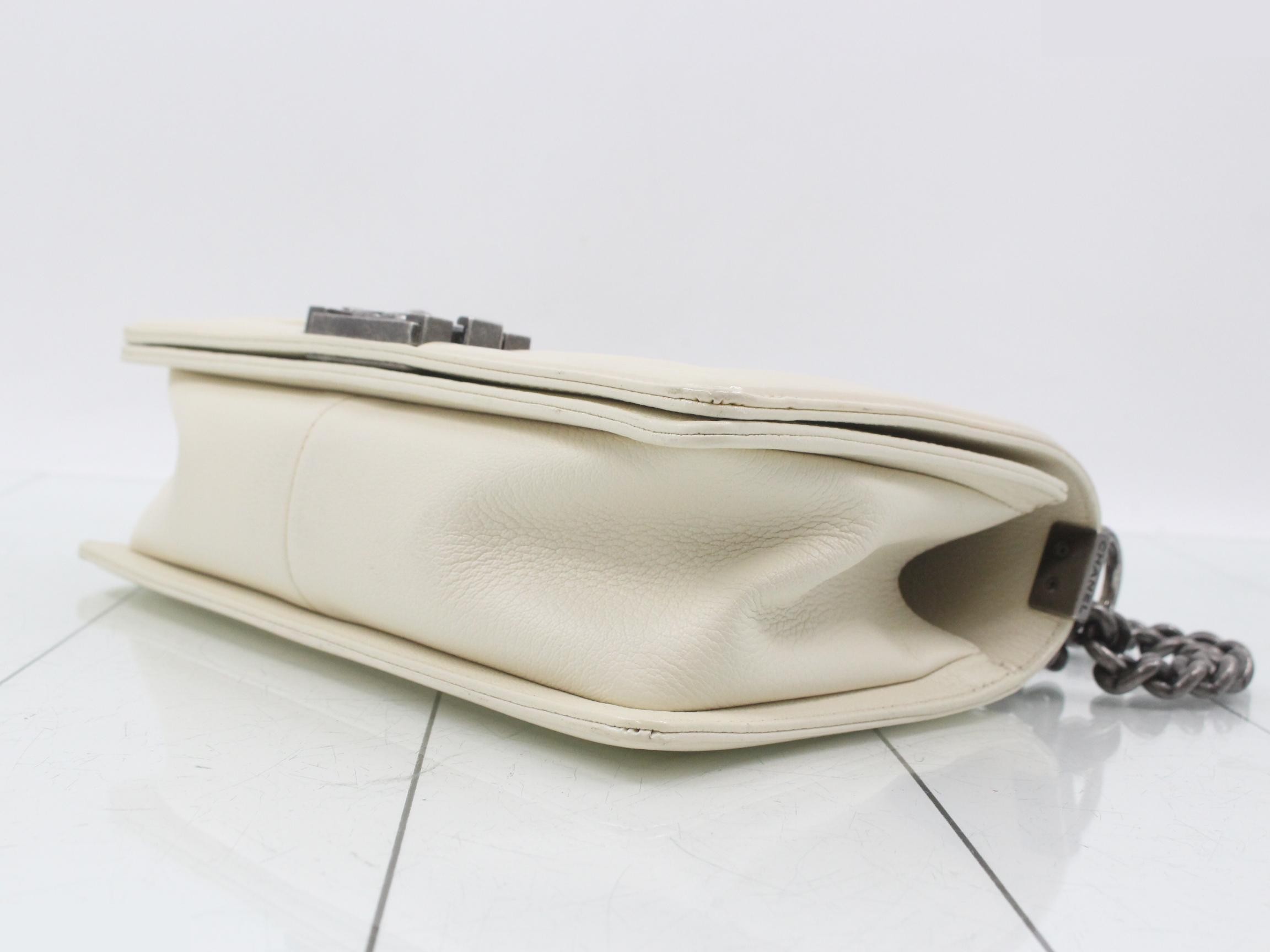 Boy Chanel Shoulder Bag — view 6