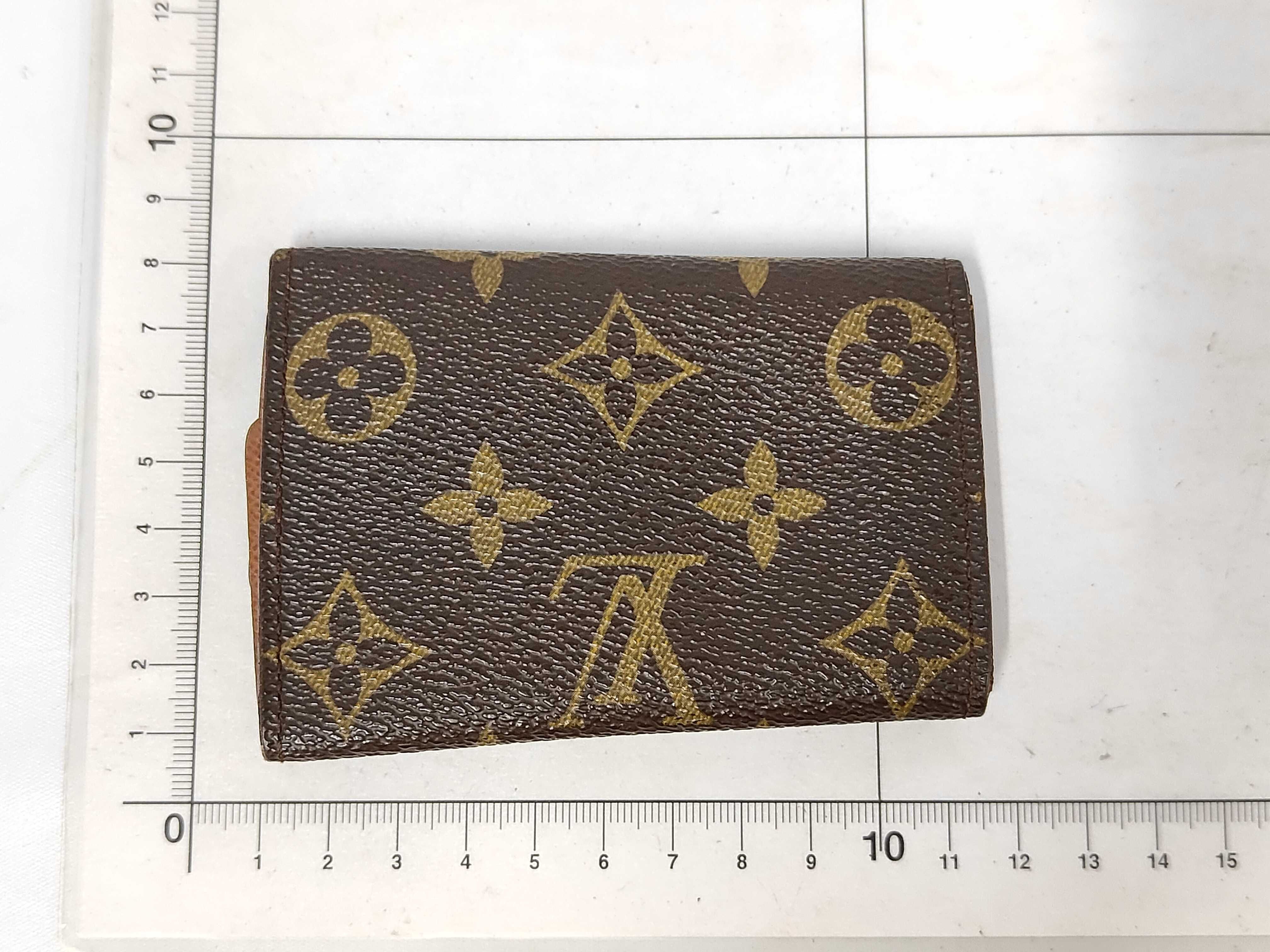 Monogram M62630 Multicles 6 Key Case — view 2