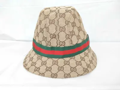 GG Canvas Bucket Hat and other accessories