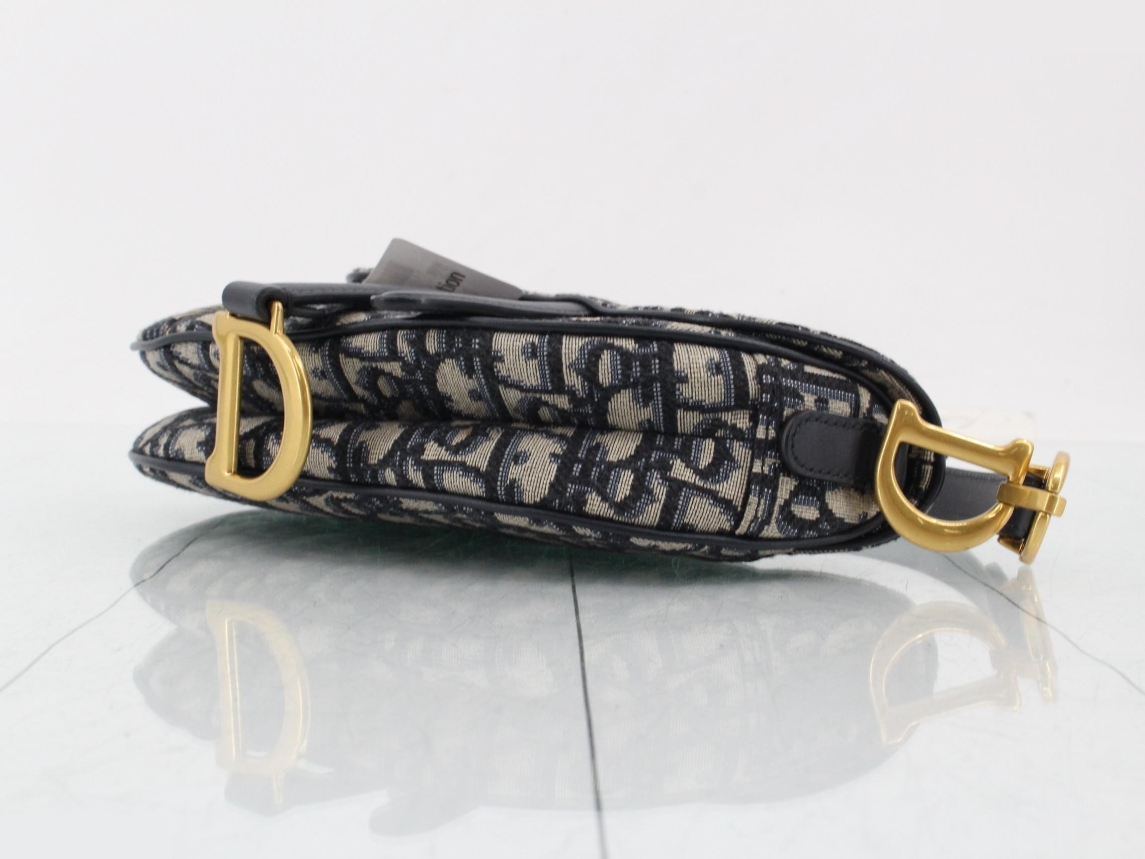 Trotter Saddle Shoulder Bag — view 6