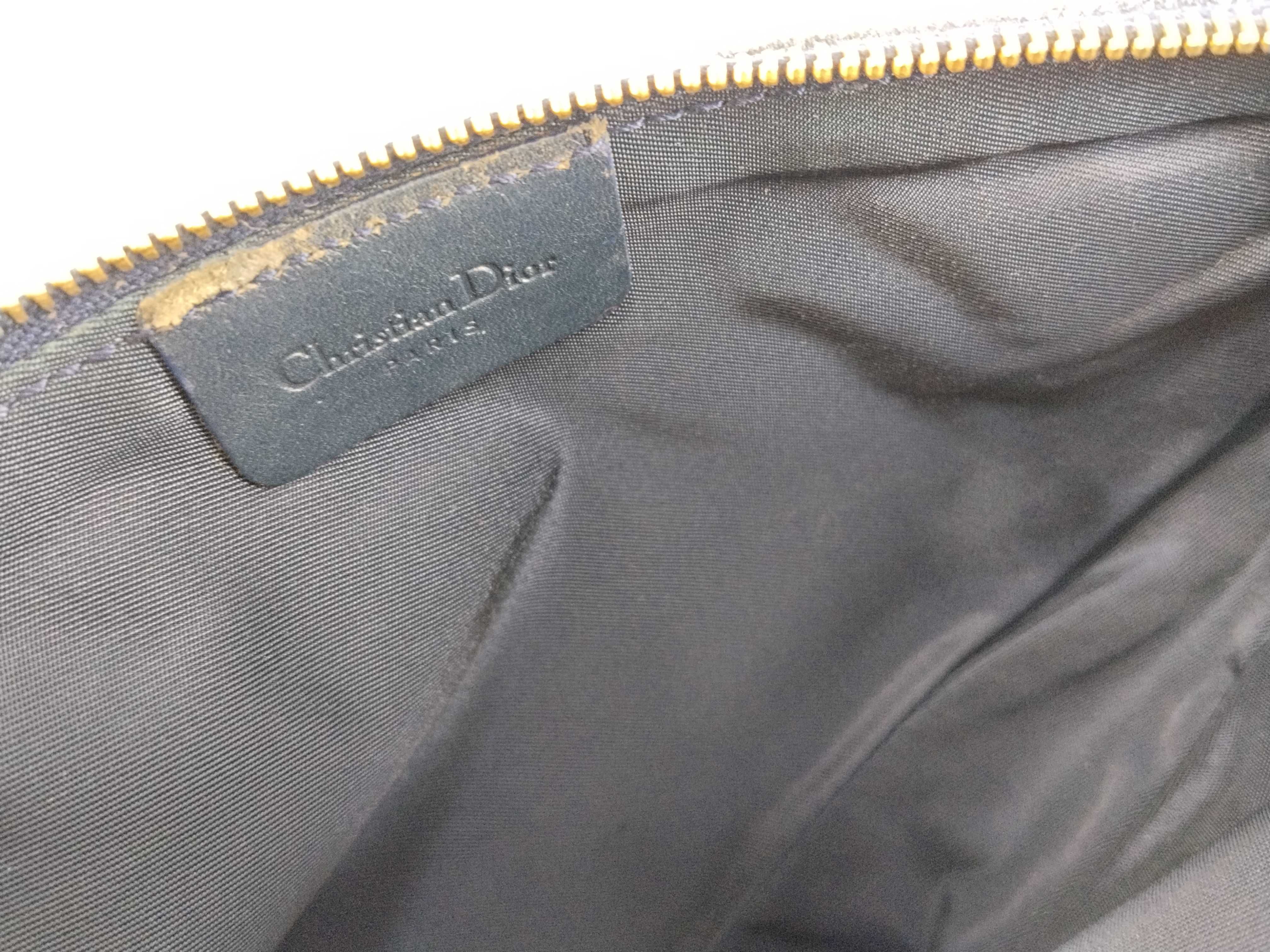 Trotter Saddle One-Shoulder Bag — view 11