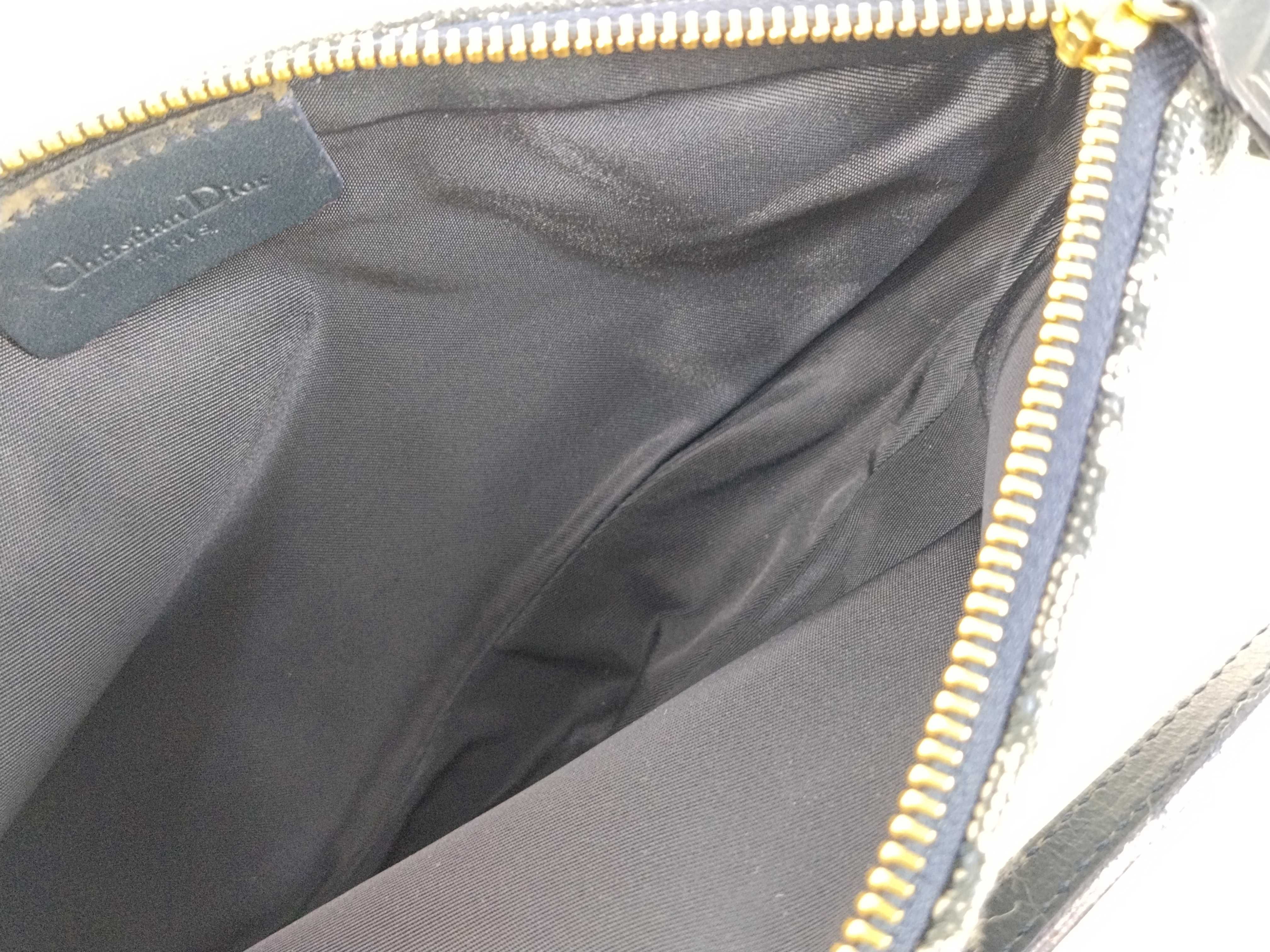 Trotter Saddle One-Shoulder Bag — view 12