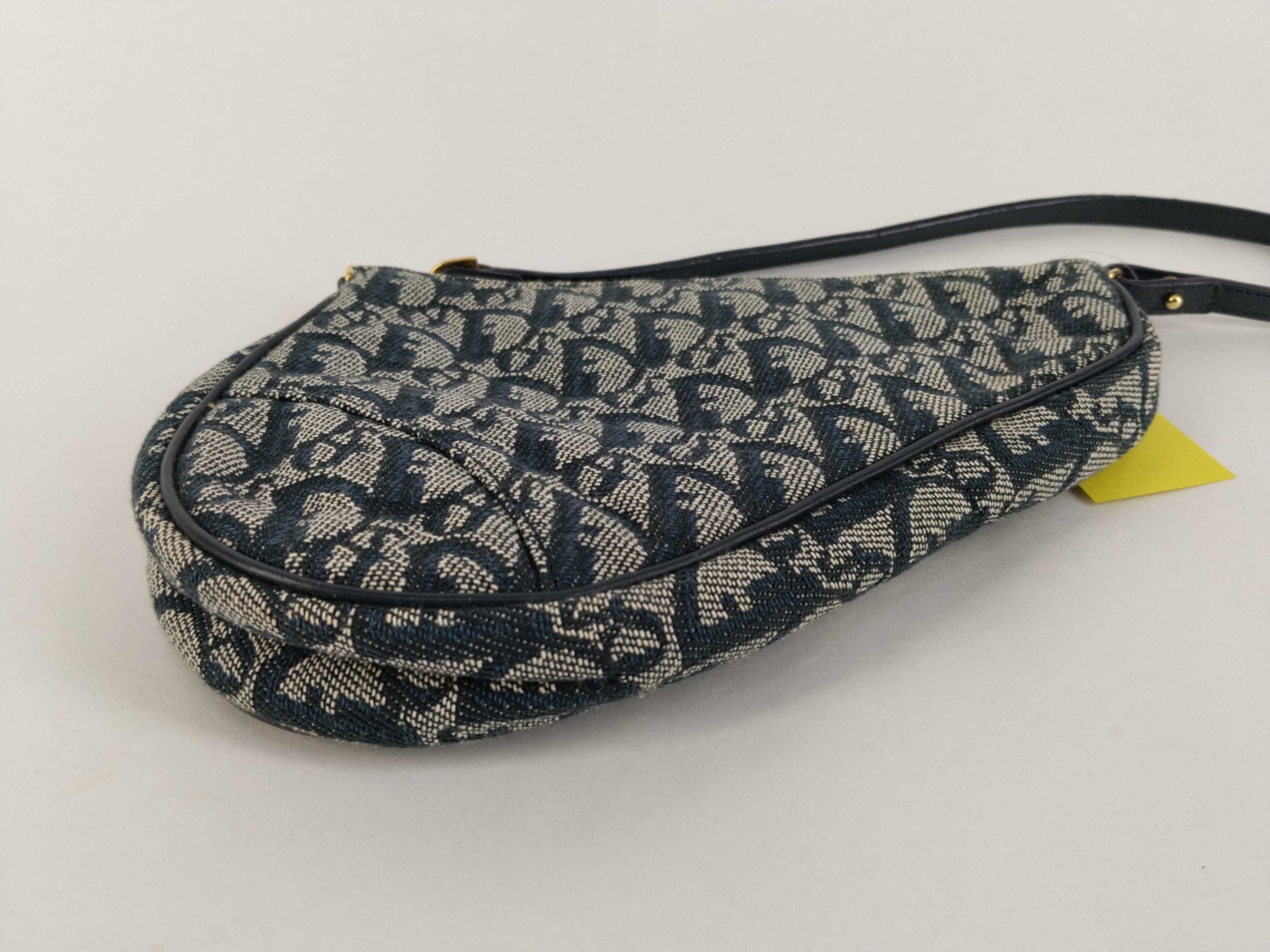 Trotter Saddle One-Shoulder Bag — view 7