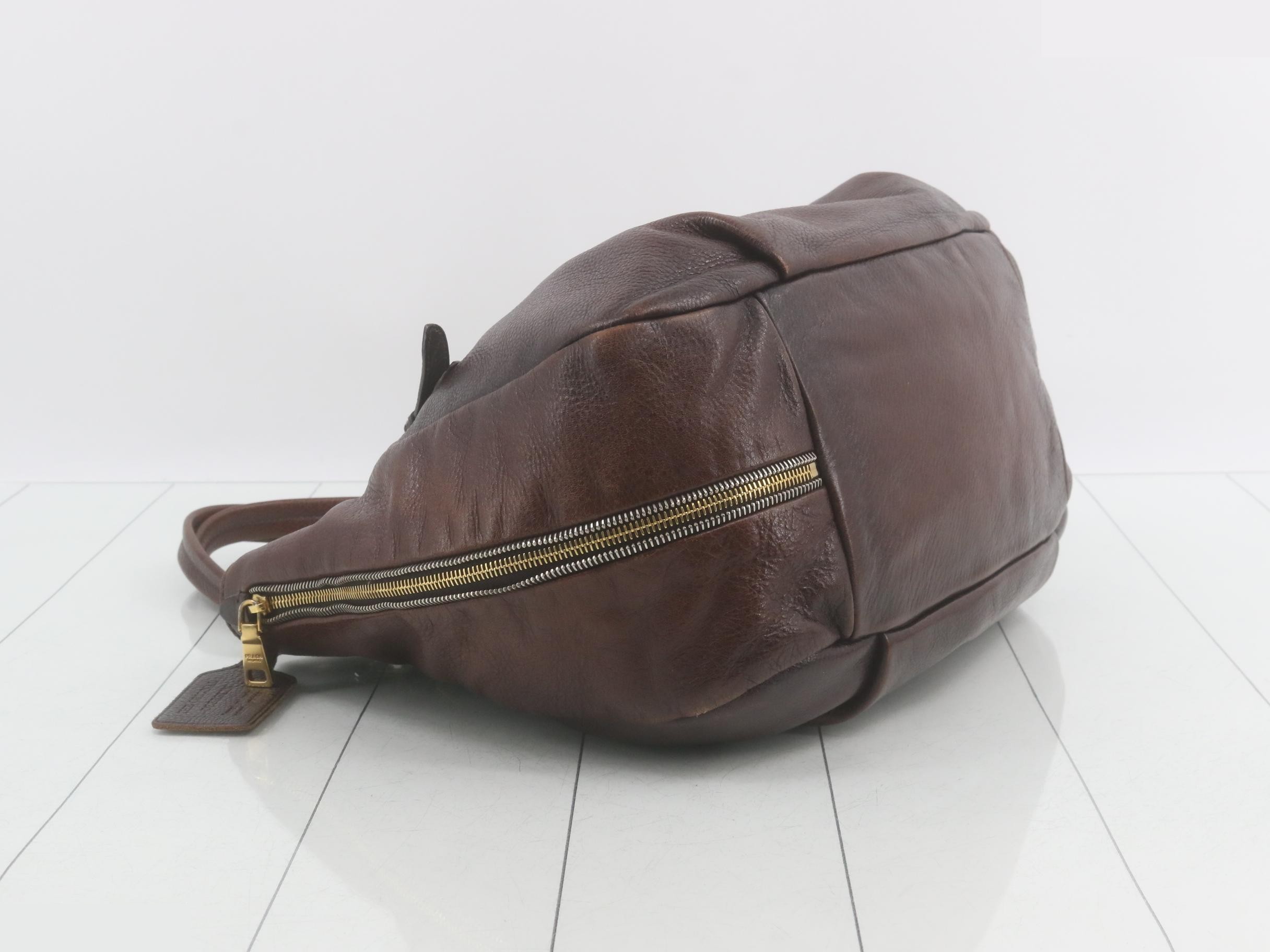 Other lines: Leather bags and tote bags — view 5