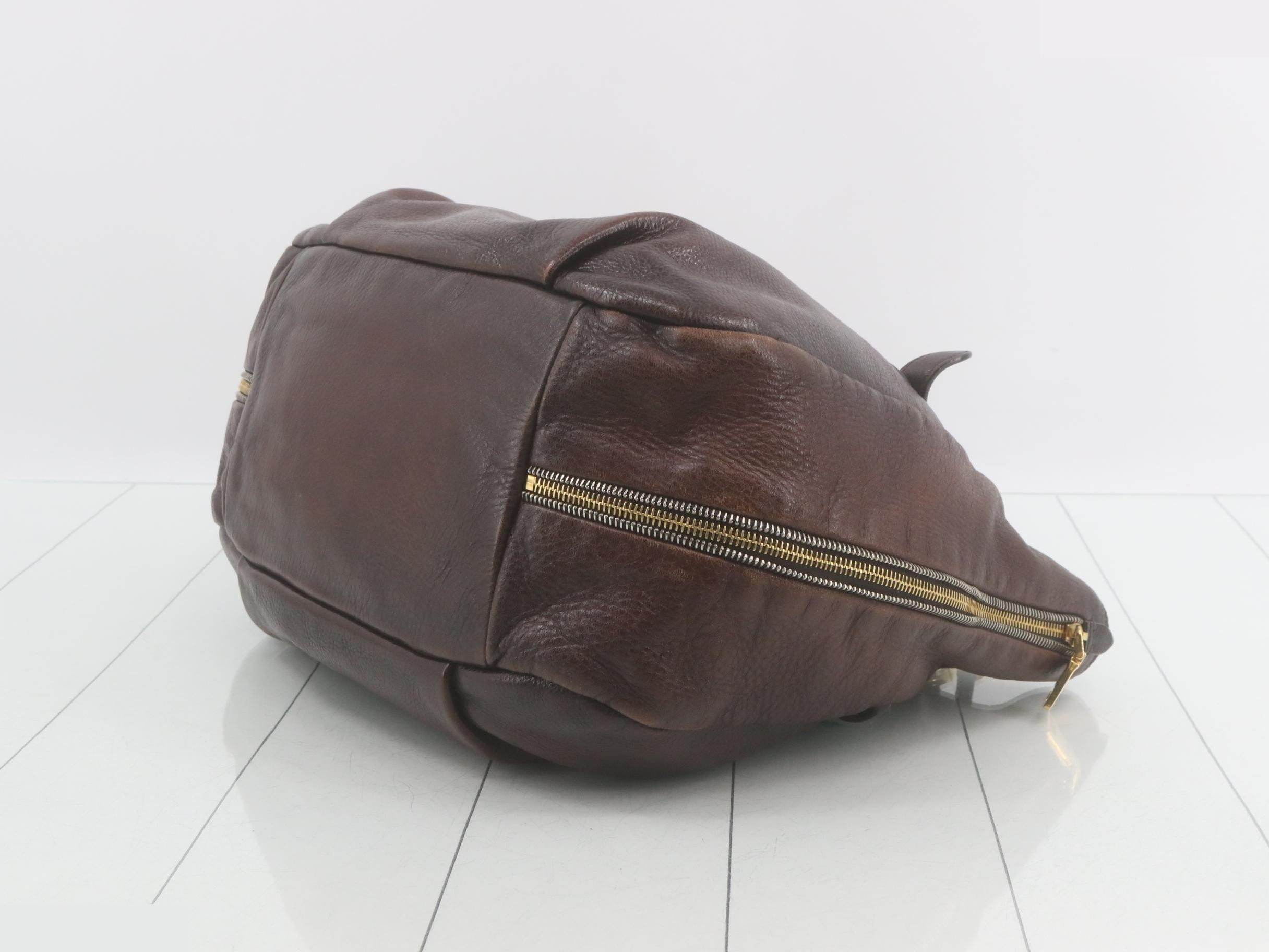 Other lines: Leather bags and tote bags — view 6