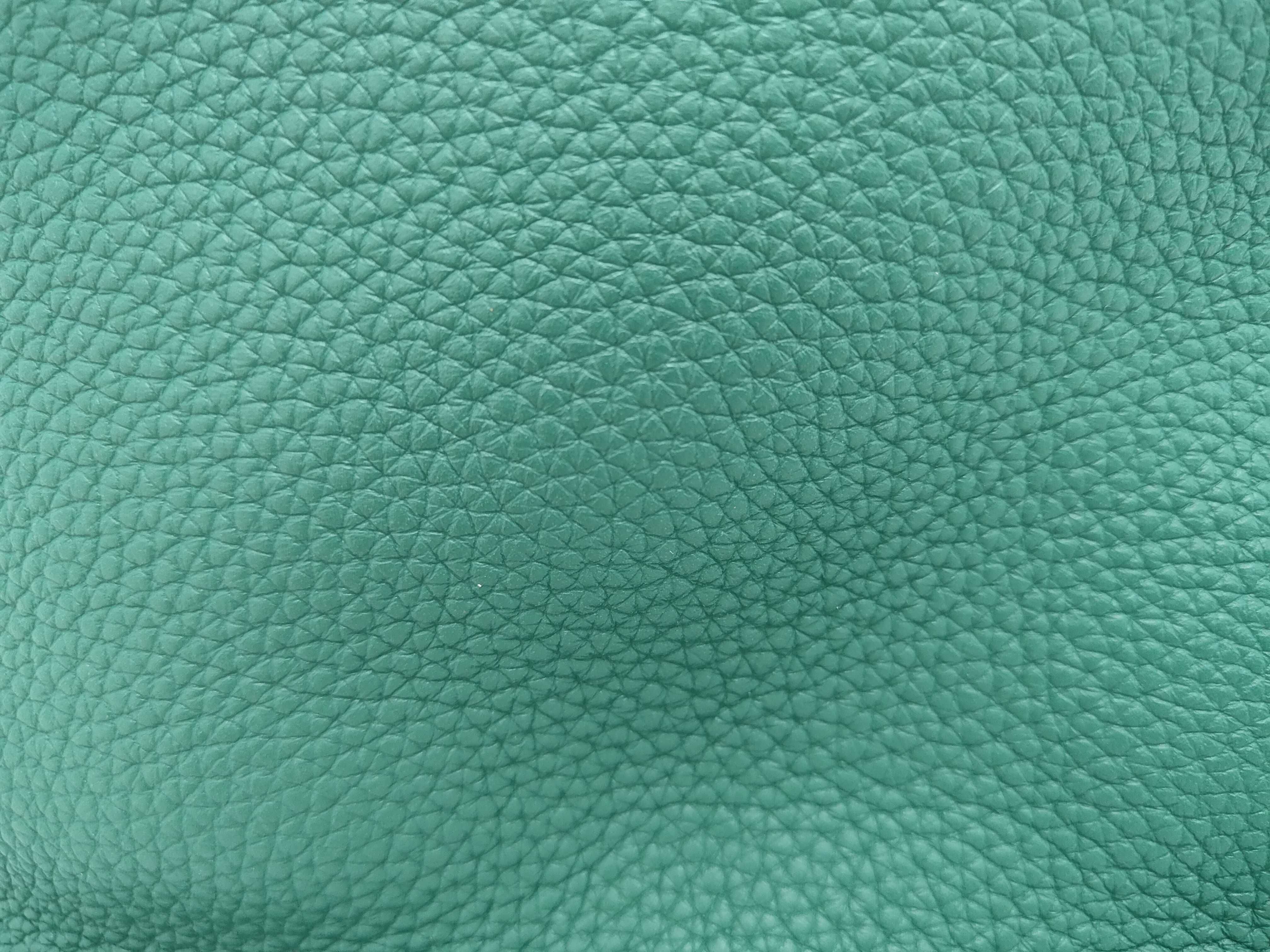 Picotin Lock PM handbag, Taurillon leather, Vert Moyen, K stamp, S hardware, dust bag, key included. — view 10