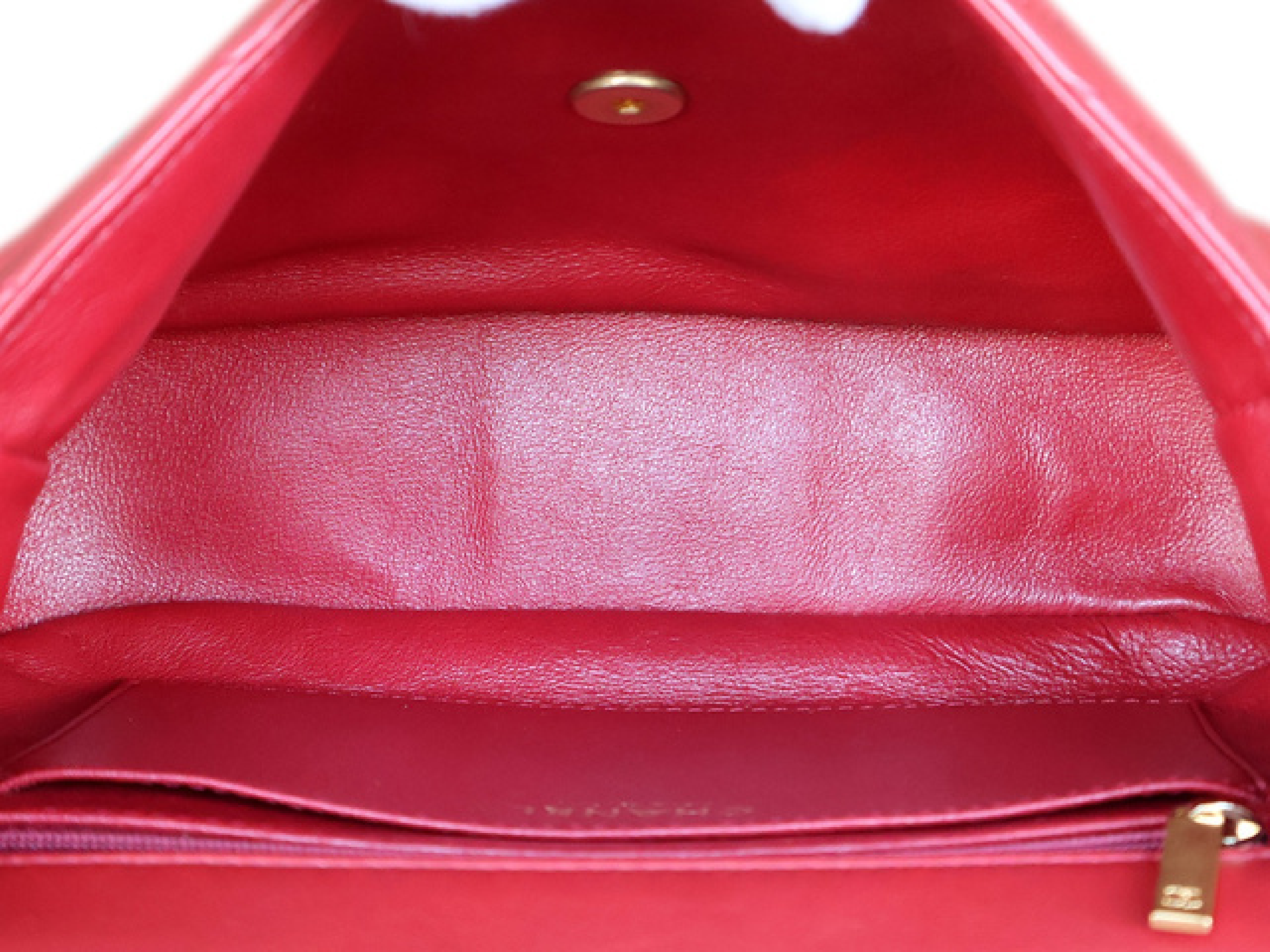V-stitch lambskin shoulder bag with seal, serial number 24 series, chain shoulder bag. — view 12