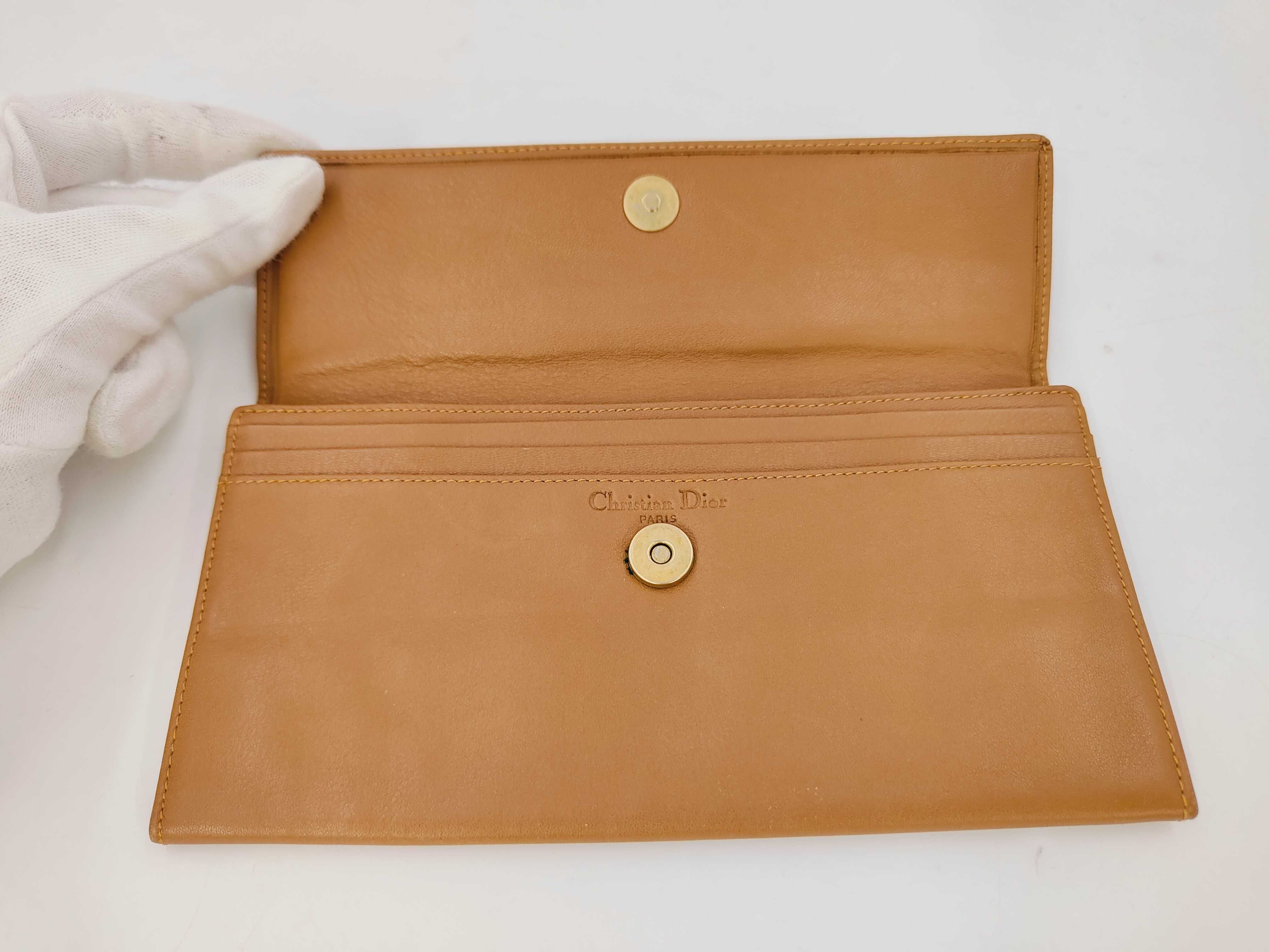wallet — view 8