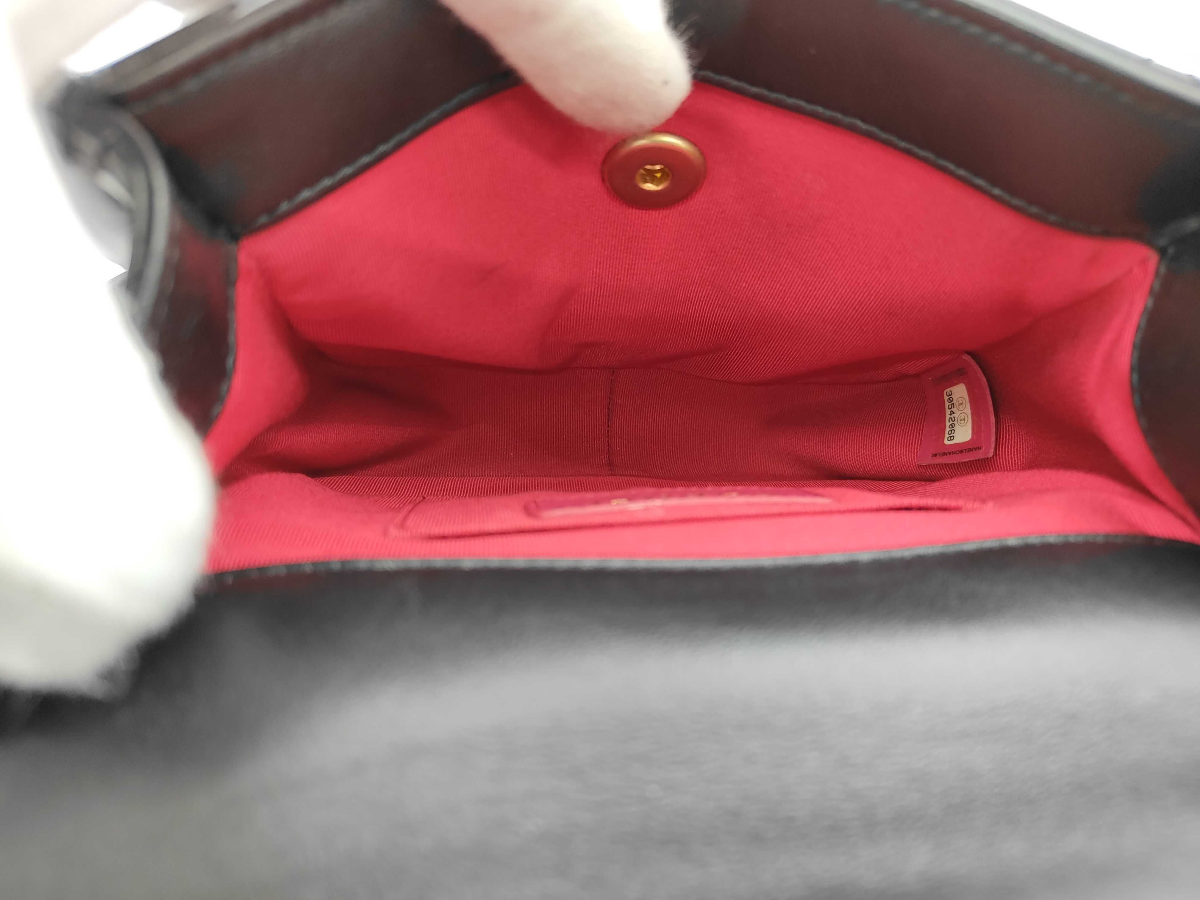 Matelassé Chain Shoulder Bag — view 8