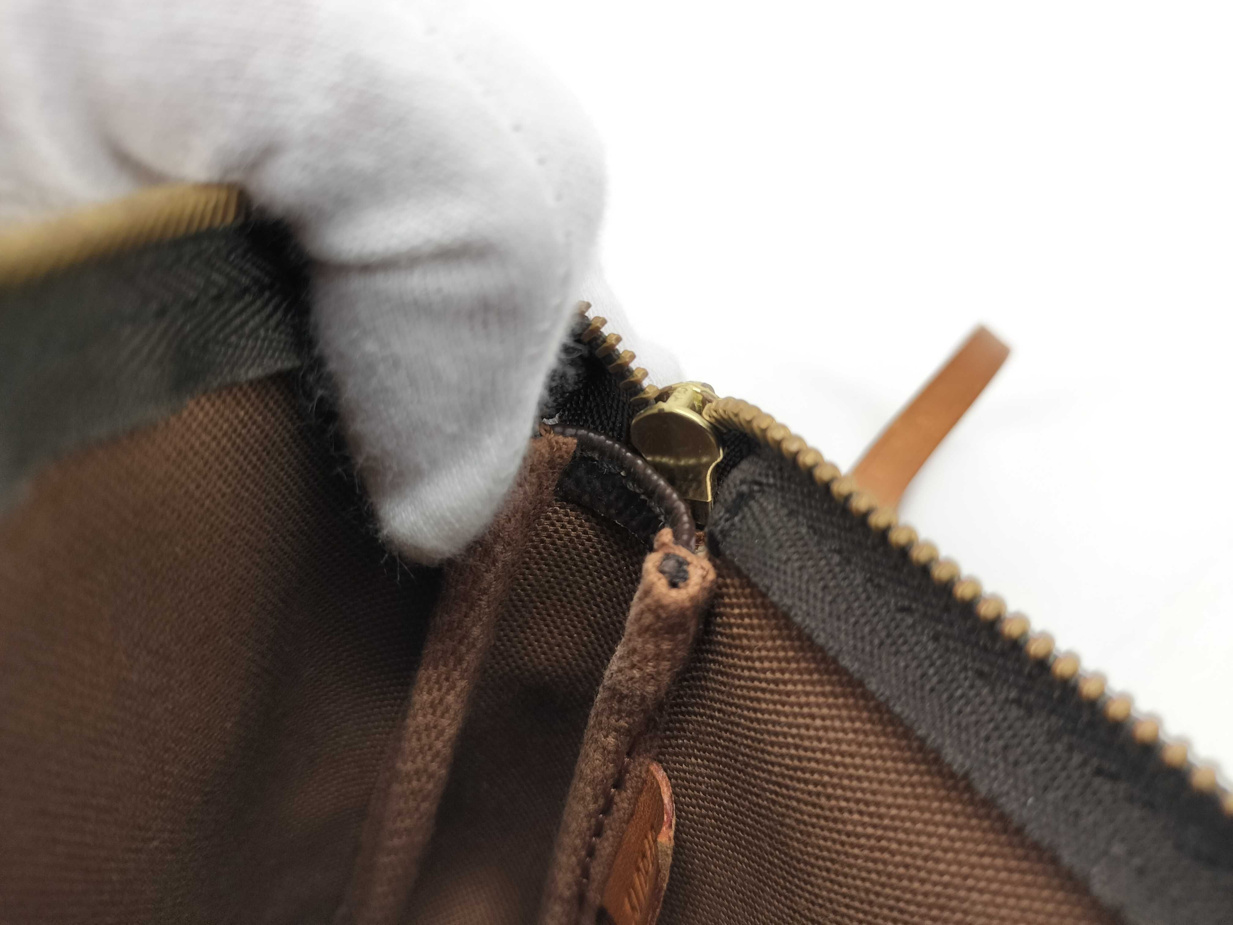 Monogram M40712 Pochette Accessoires Handbag — view 12