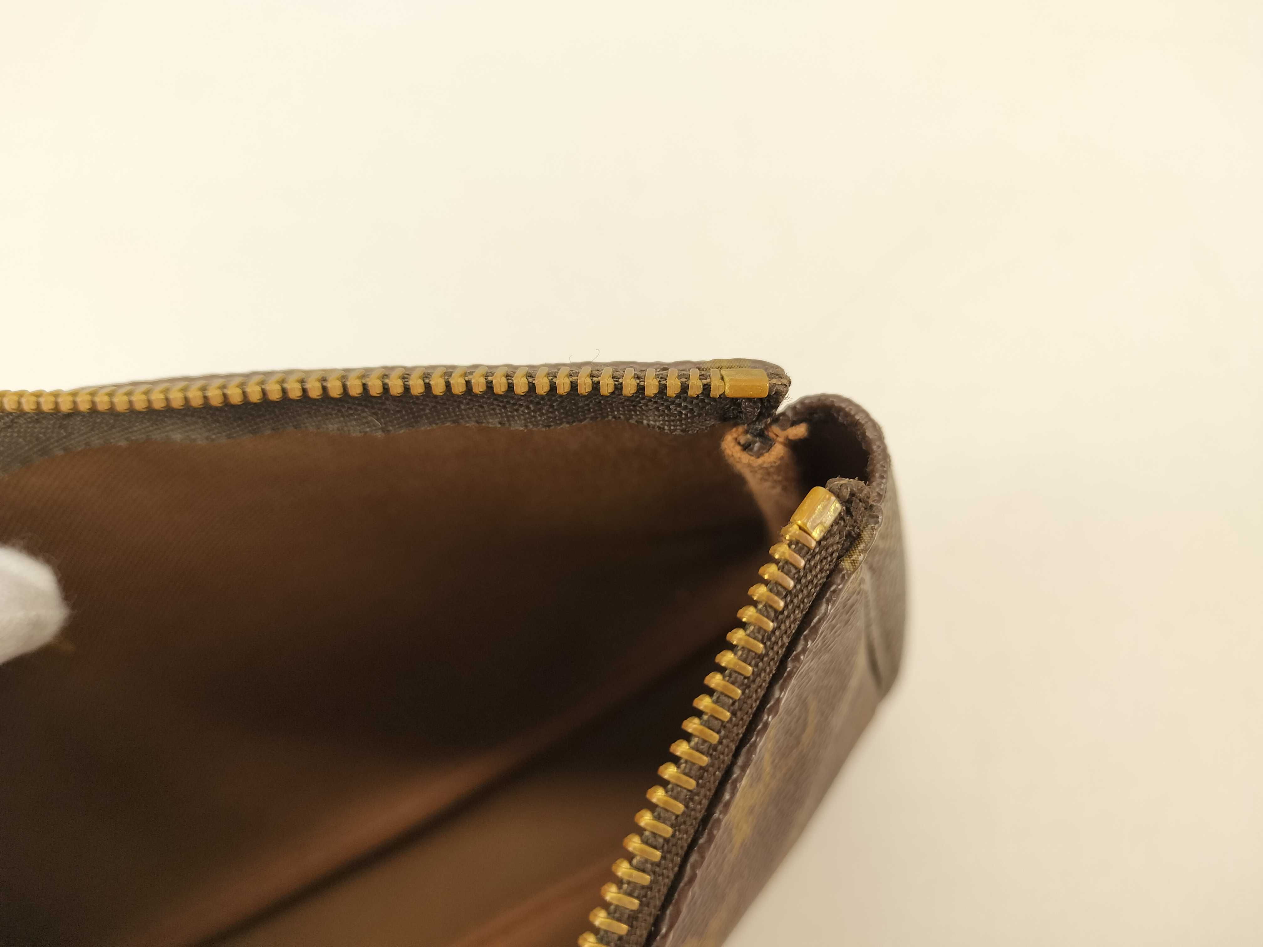 Monogram M40712 Pochette Accessoires Handbag — view 13