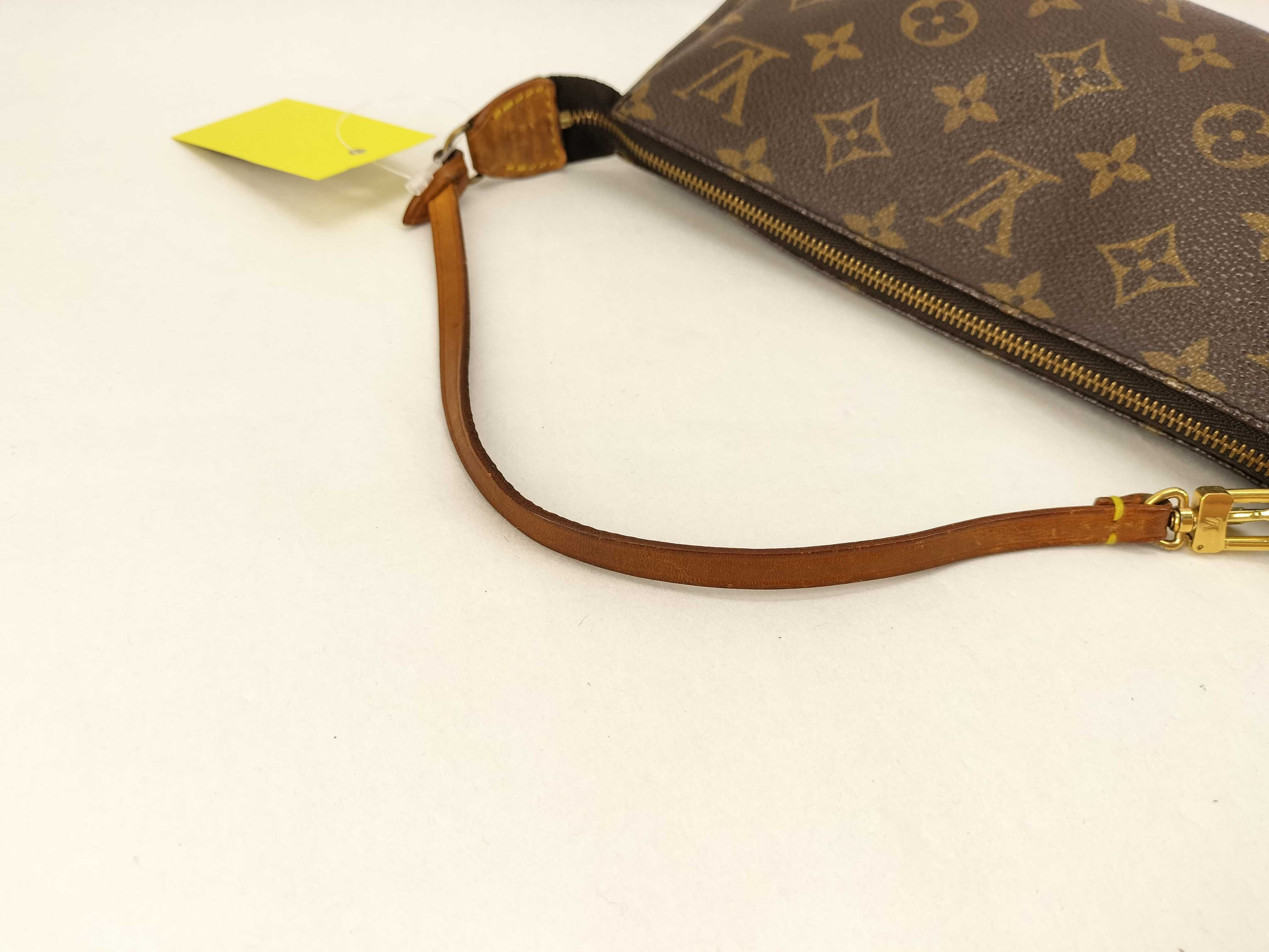 Monogram M40712 Pochette Accessoires Handbag — view 3