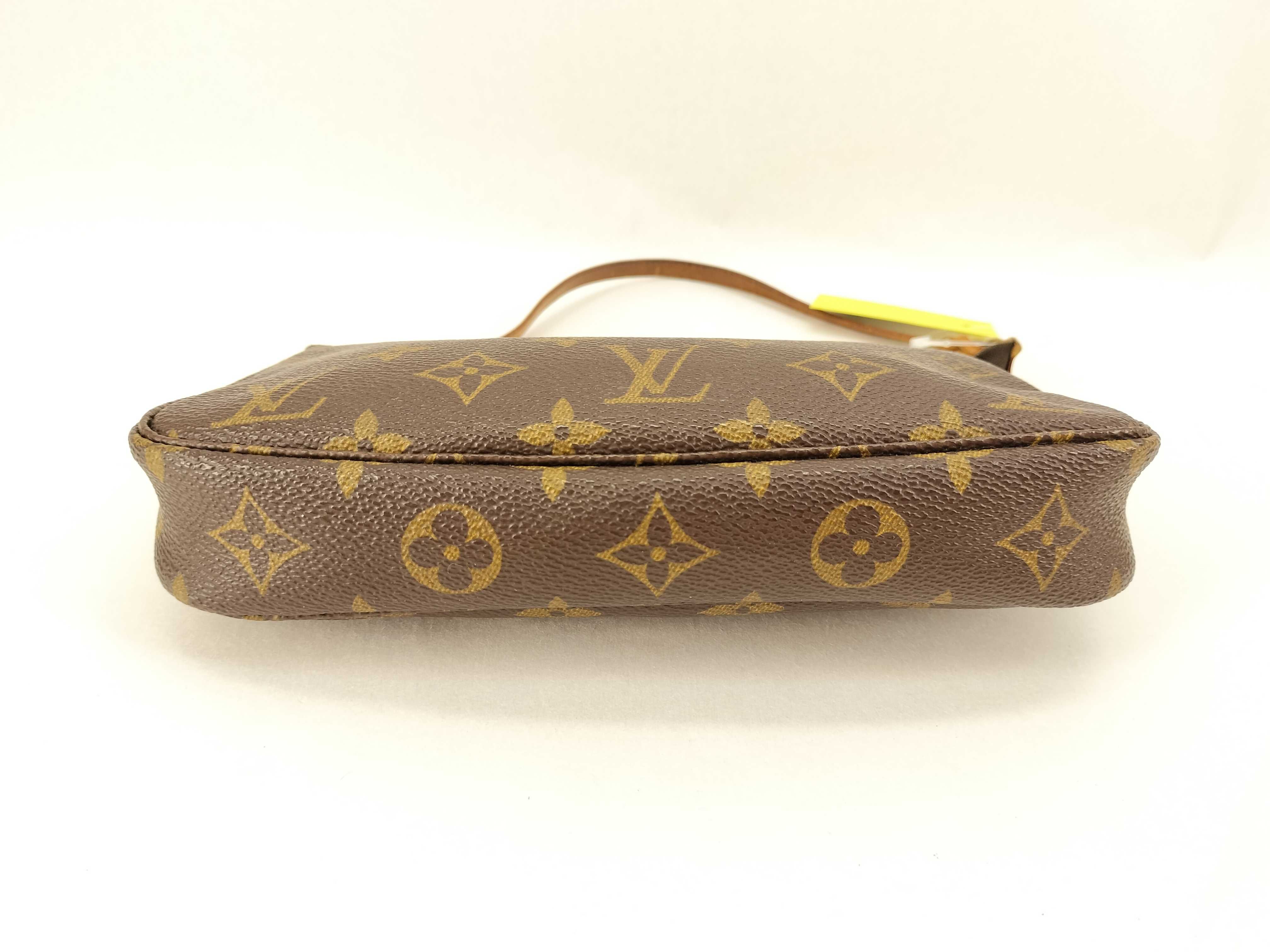 Monogram M40712 Pochette Accessoires Handbag — view 6