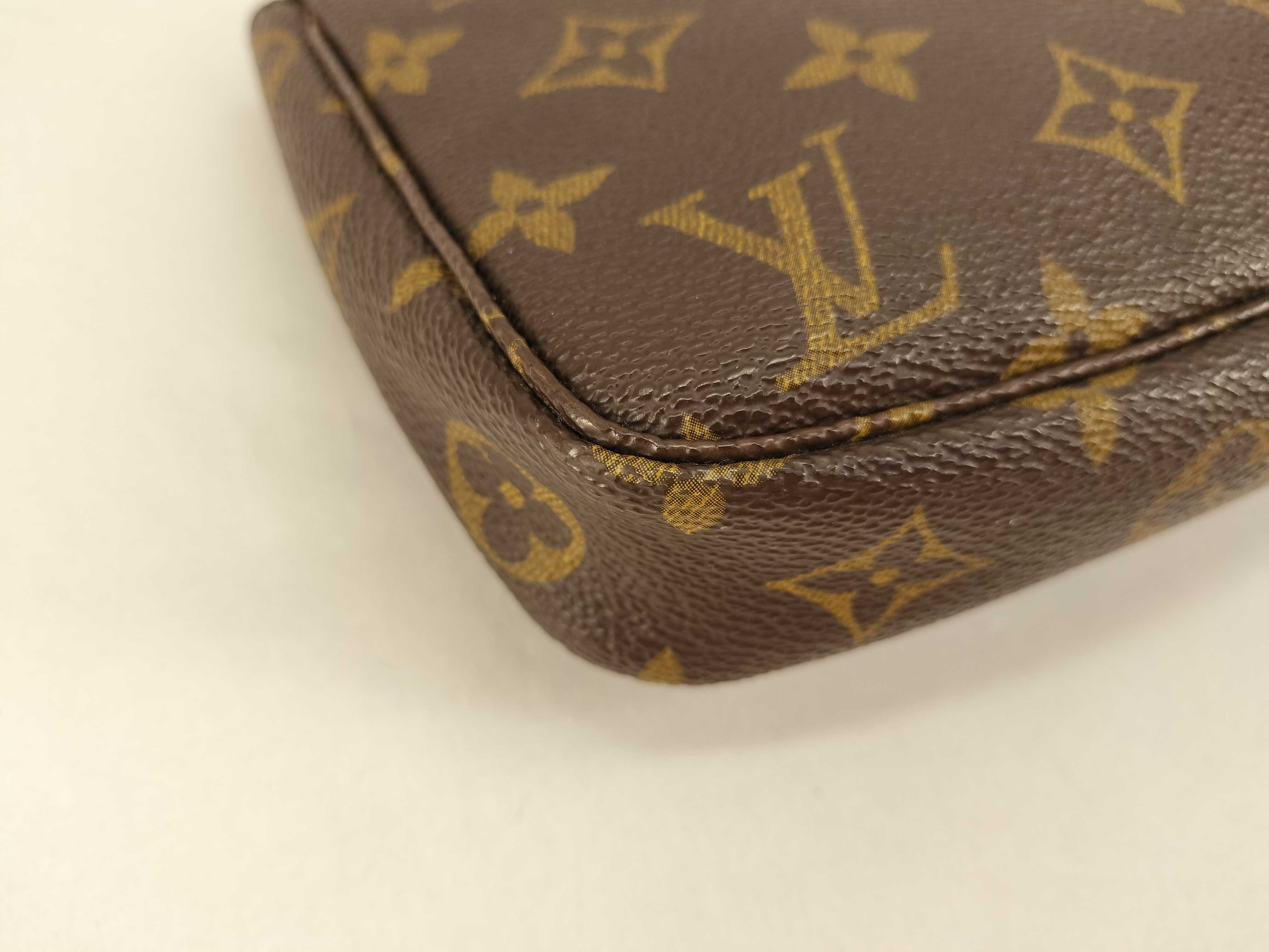 Monogram M40712 Pochette Accessoires Handbag — view 7