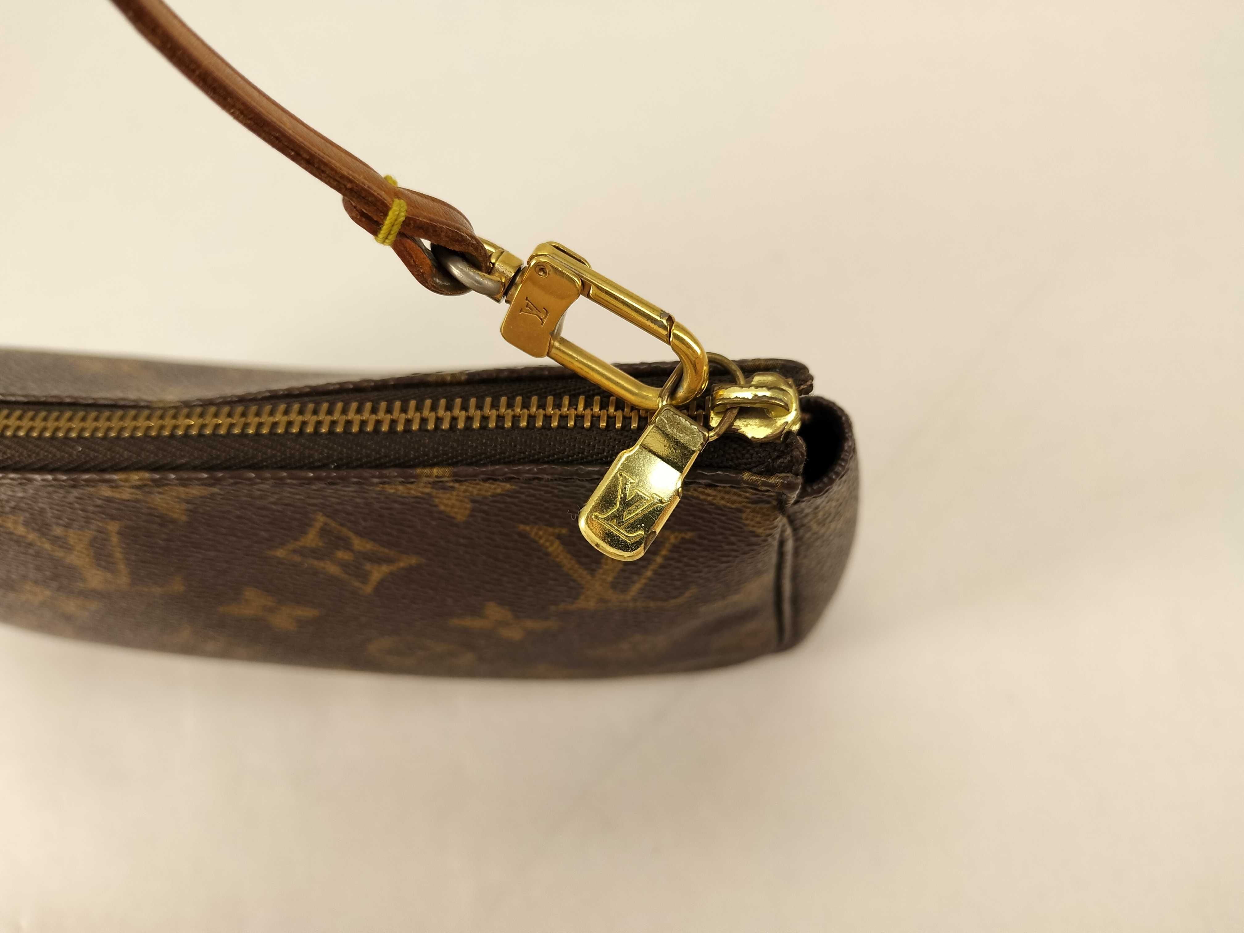 Monogram M40712 Pochette Accessoires Handbag — view 10