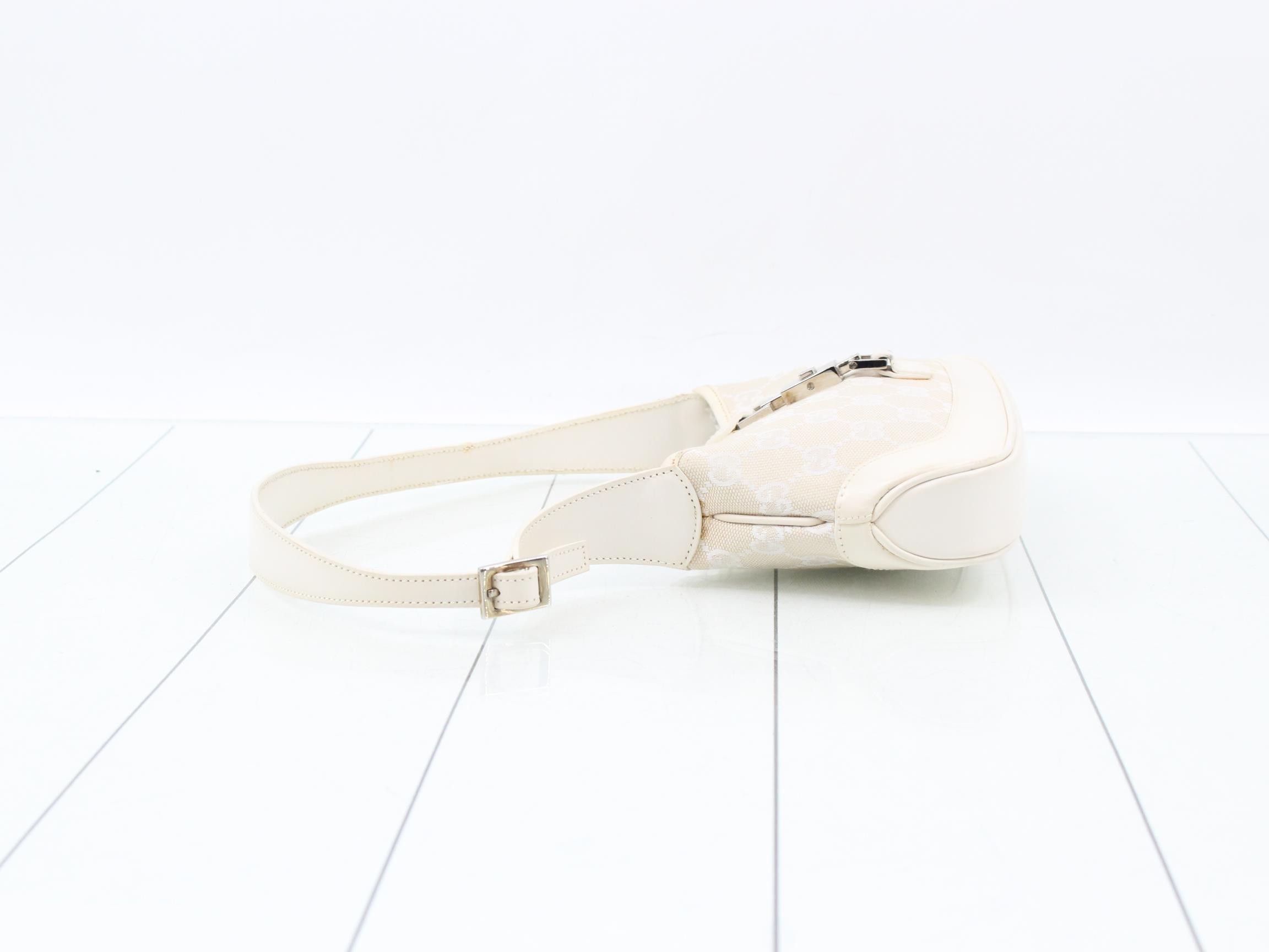 GG Canvas Jackie Shoulder Bag — view 4