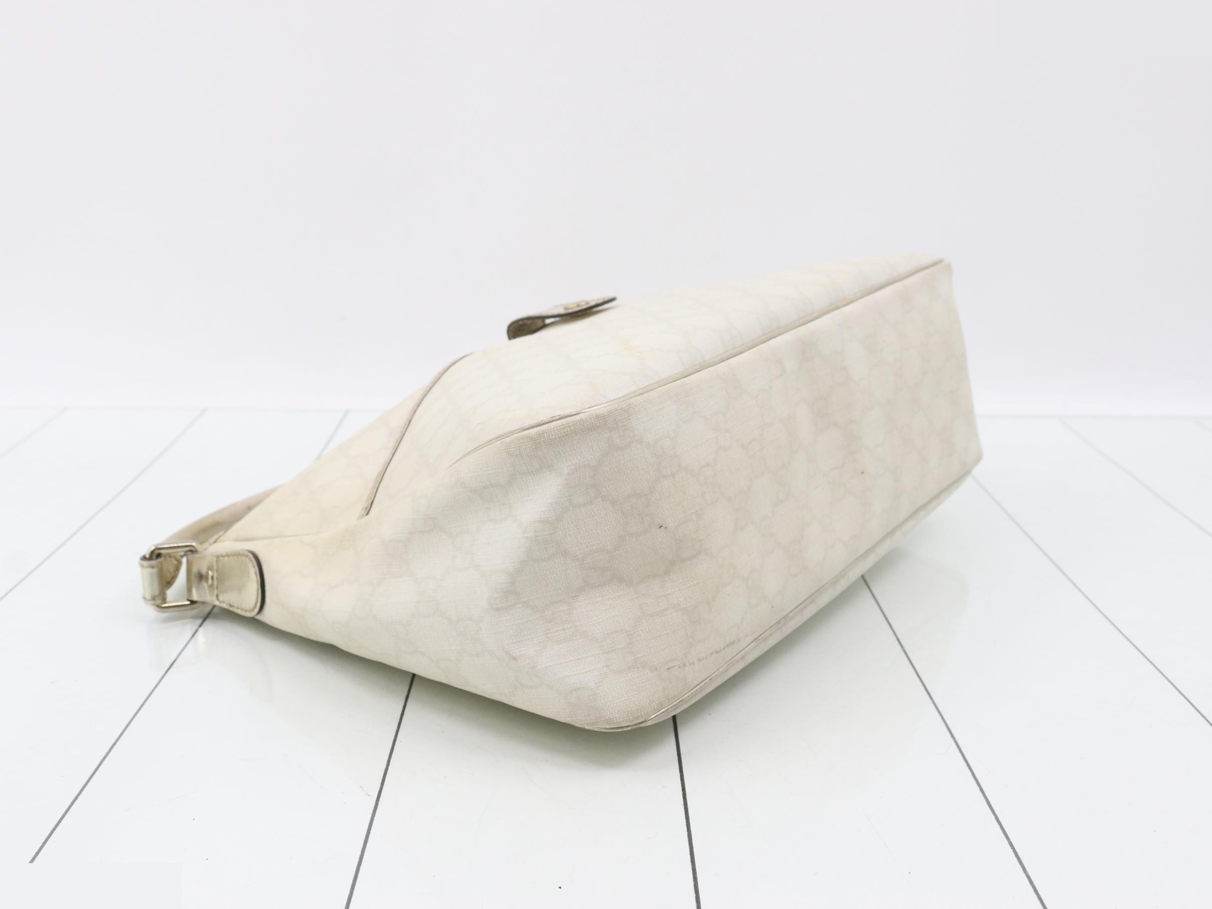 GG Supreme One-Shoulder Bag — view 5
