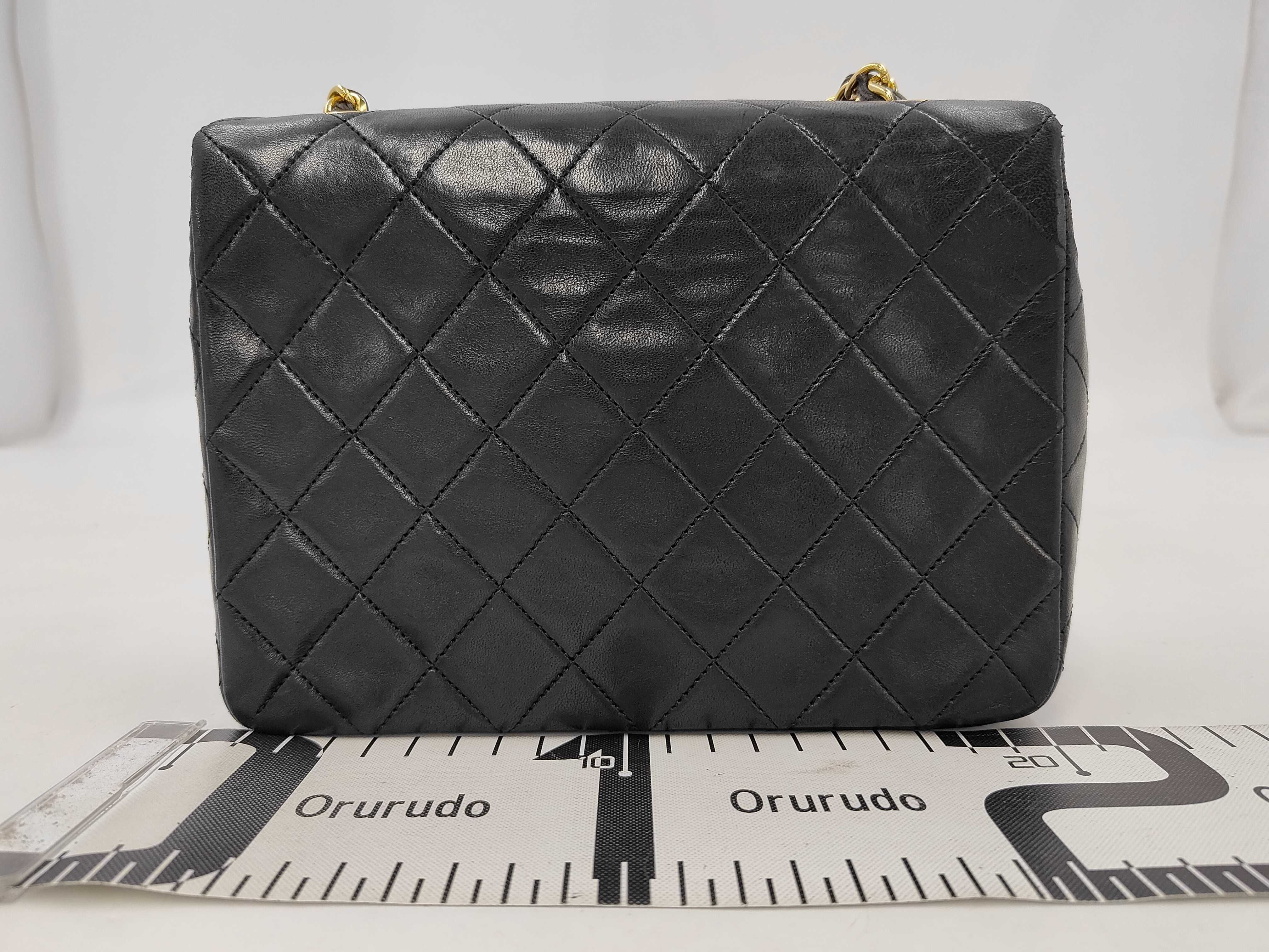 Matelassé 20 Lambskin Matelassé Shoulder Bag — view 2