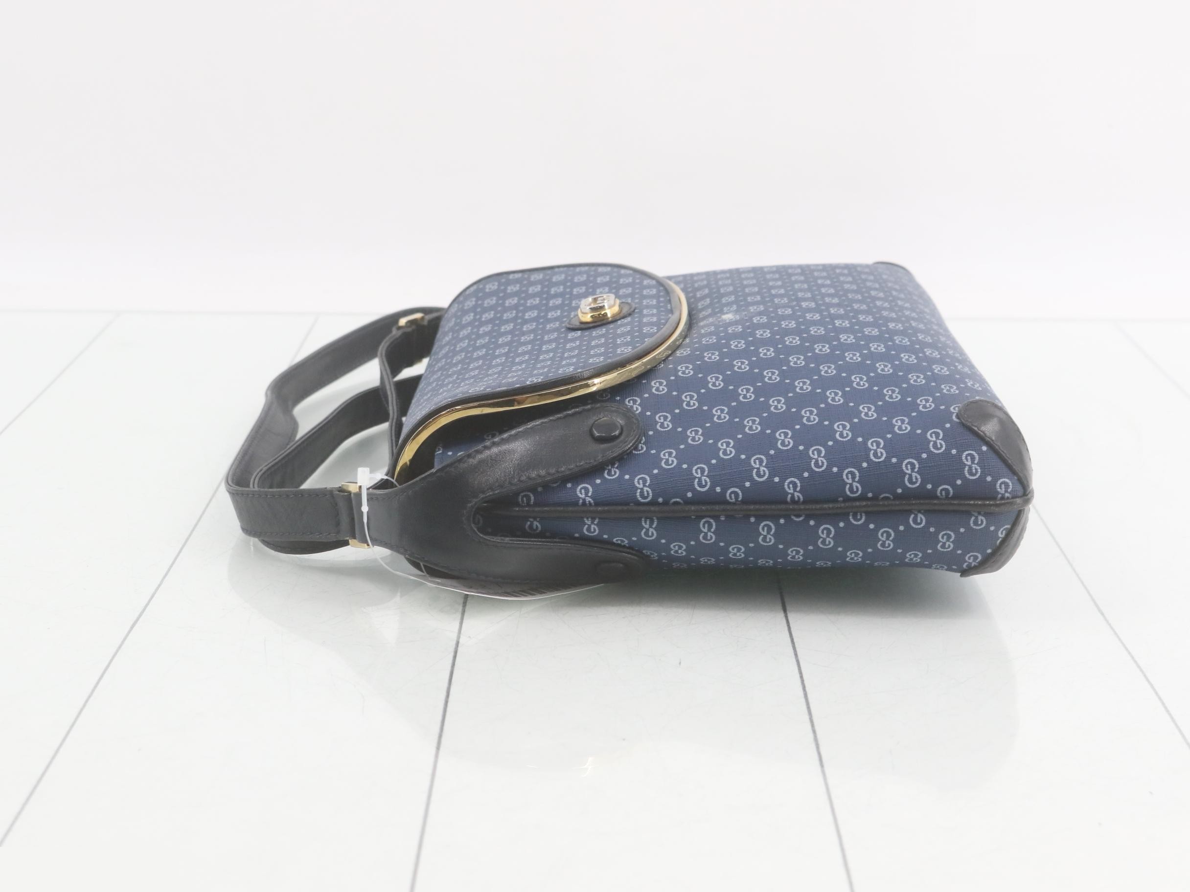 Micro GG (Bag) - Shoulder Bag — view 4