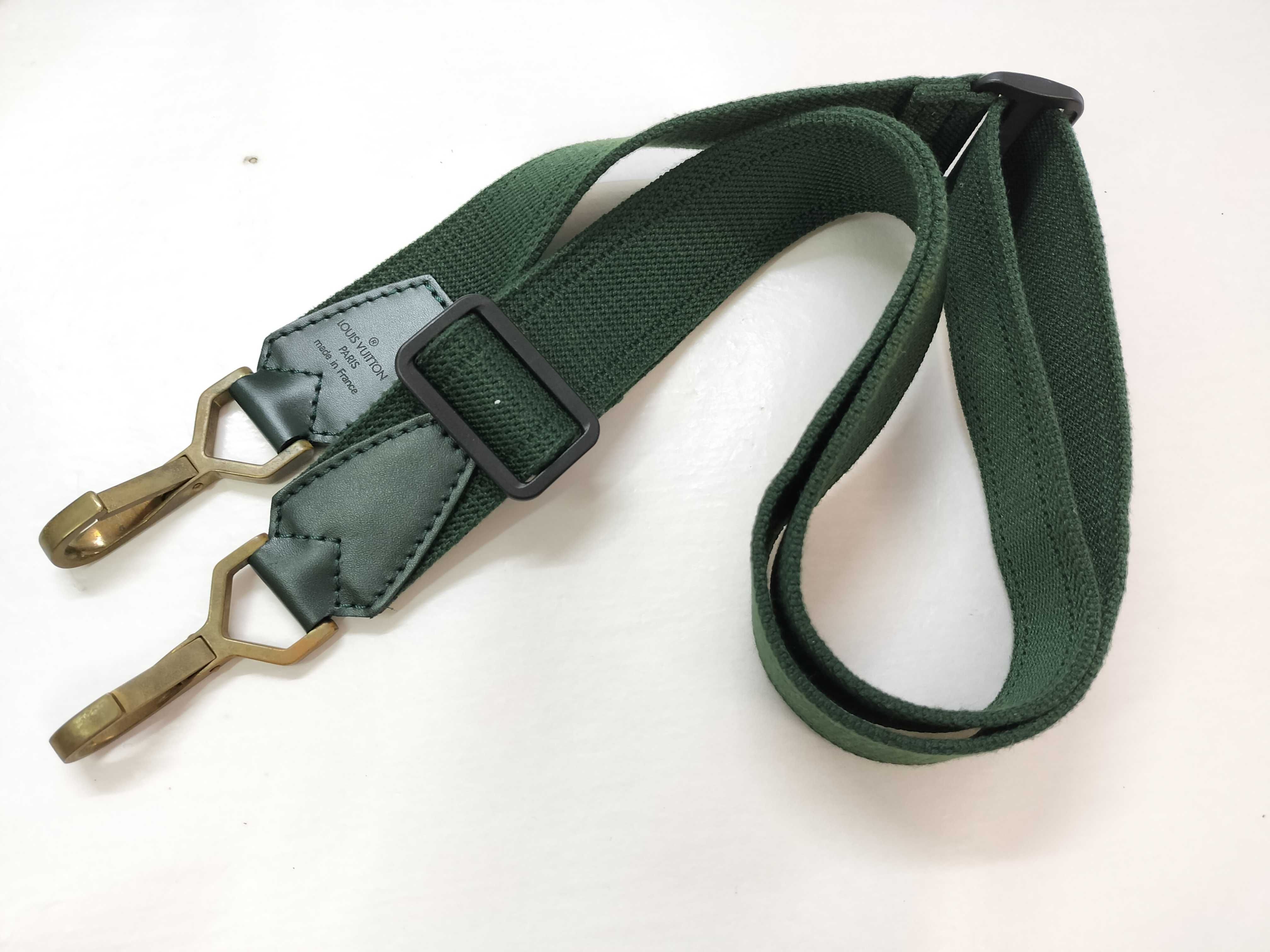Taiga Leather Kendall GM Boston Bag M30114 — view 13