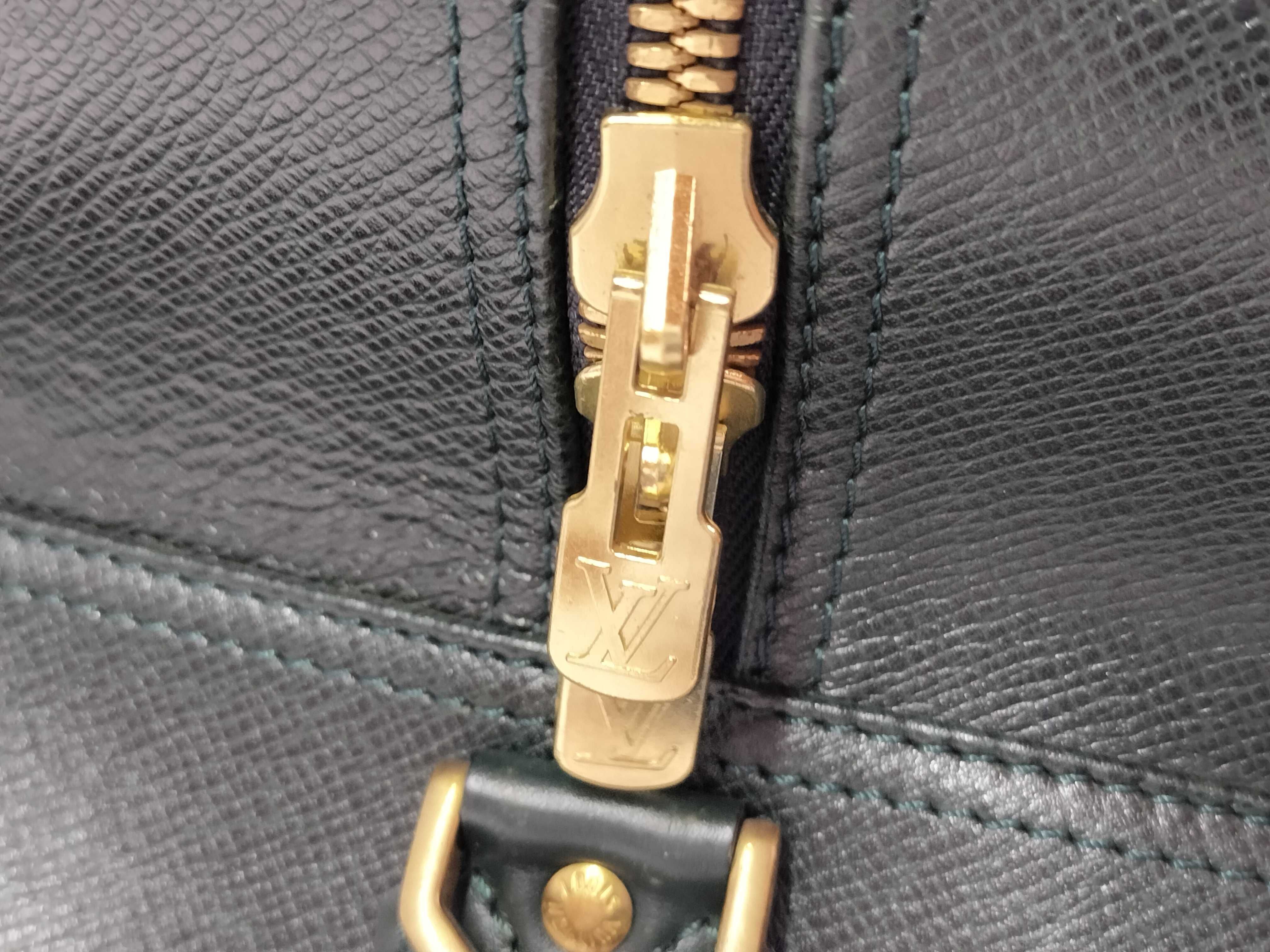 Taiga Leather Kendall GM Boston Bag M30114 — view 14