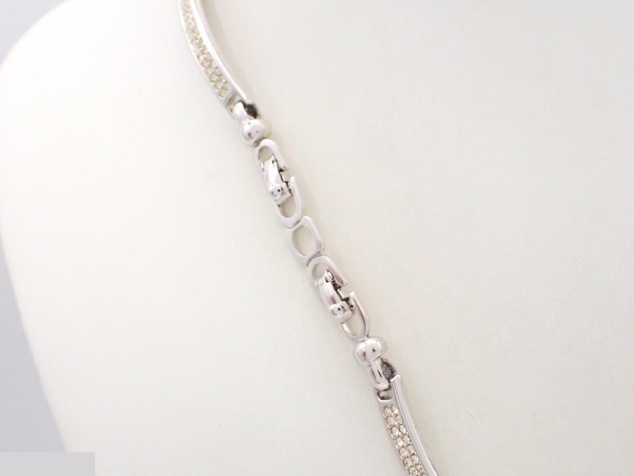 Other line: Precious metals, necklaces, pendants, neck circumference approximately 57cm. — view 2