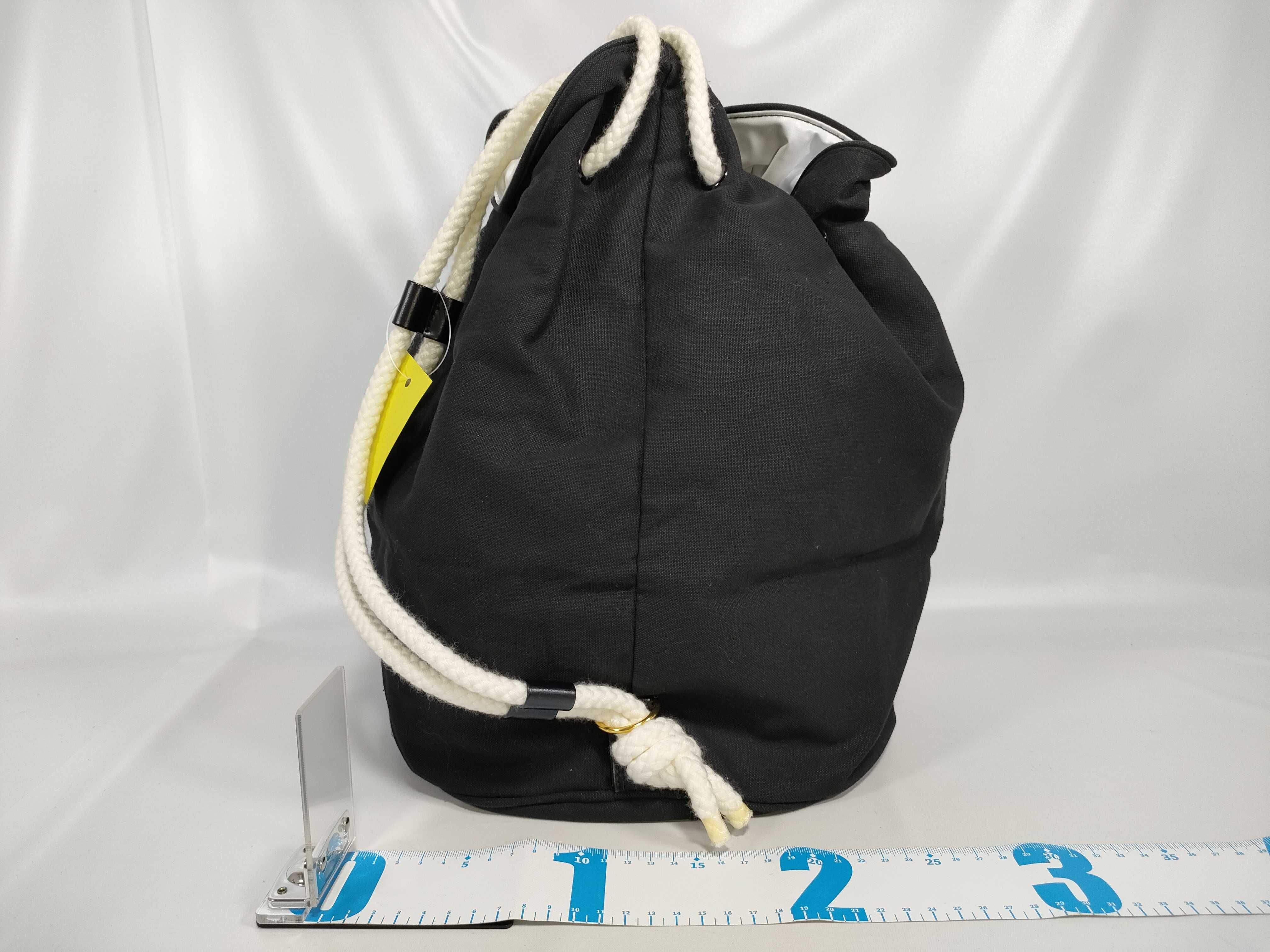 drawstring bag, novelty item, shoulder bag — view 2