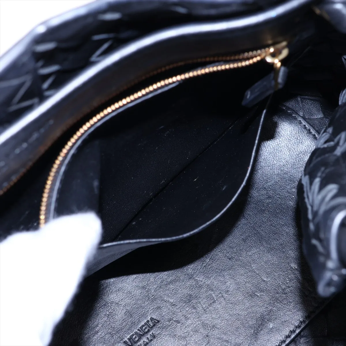 Intrecciato Medium Andiamo Leather 2-Way Handbag, Black — view 11
