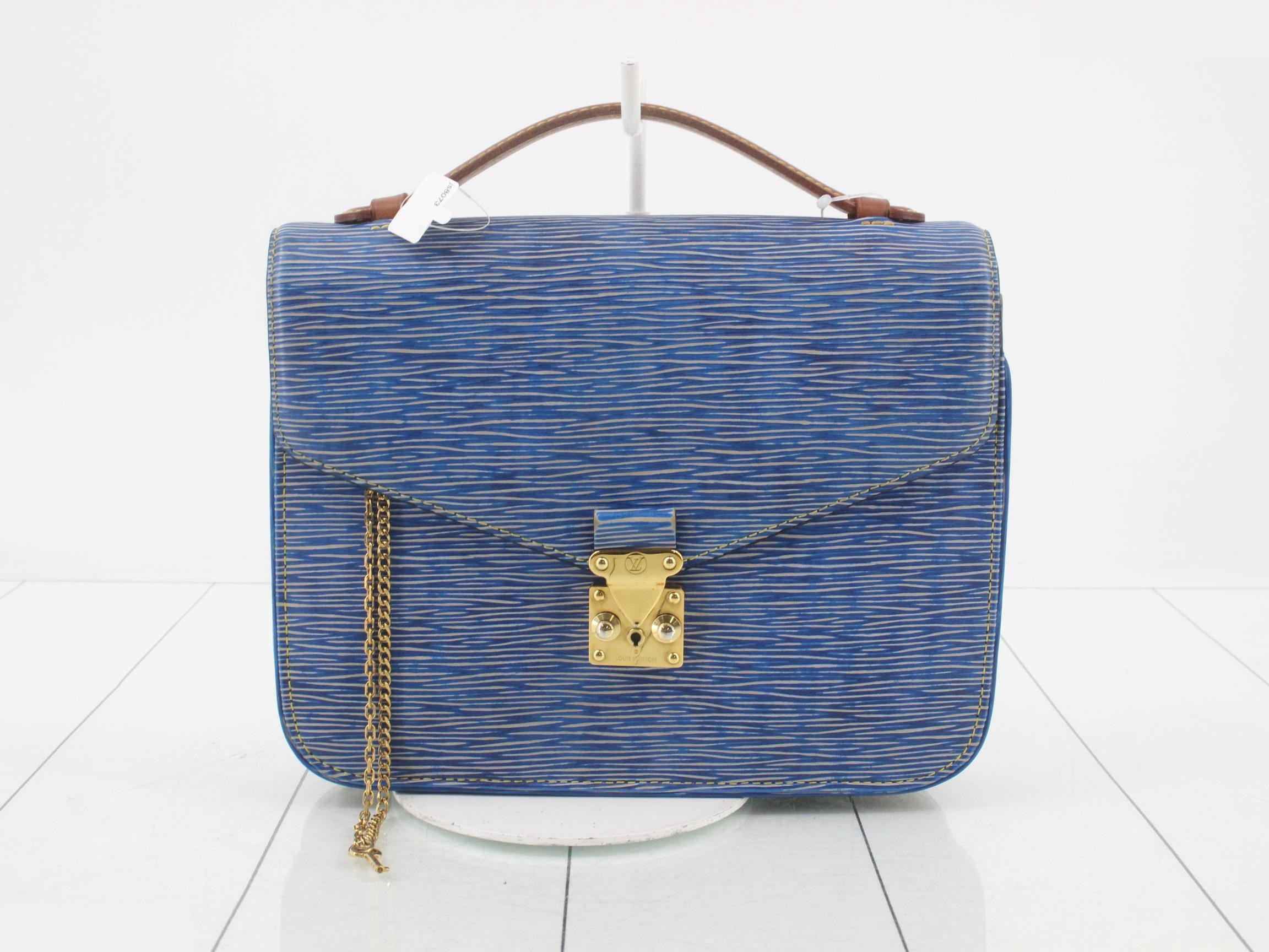 Shoulder bag