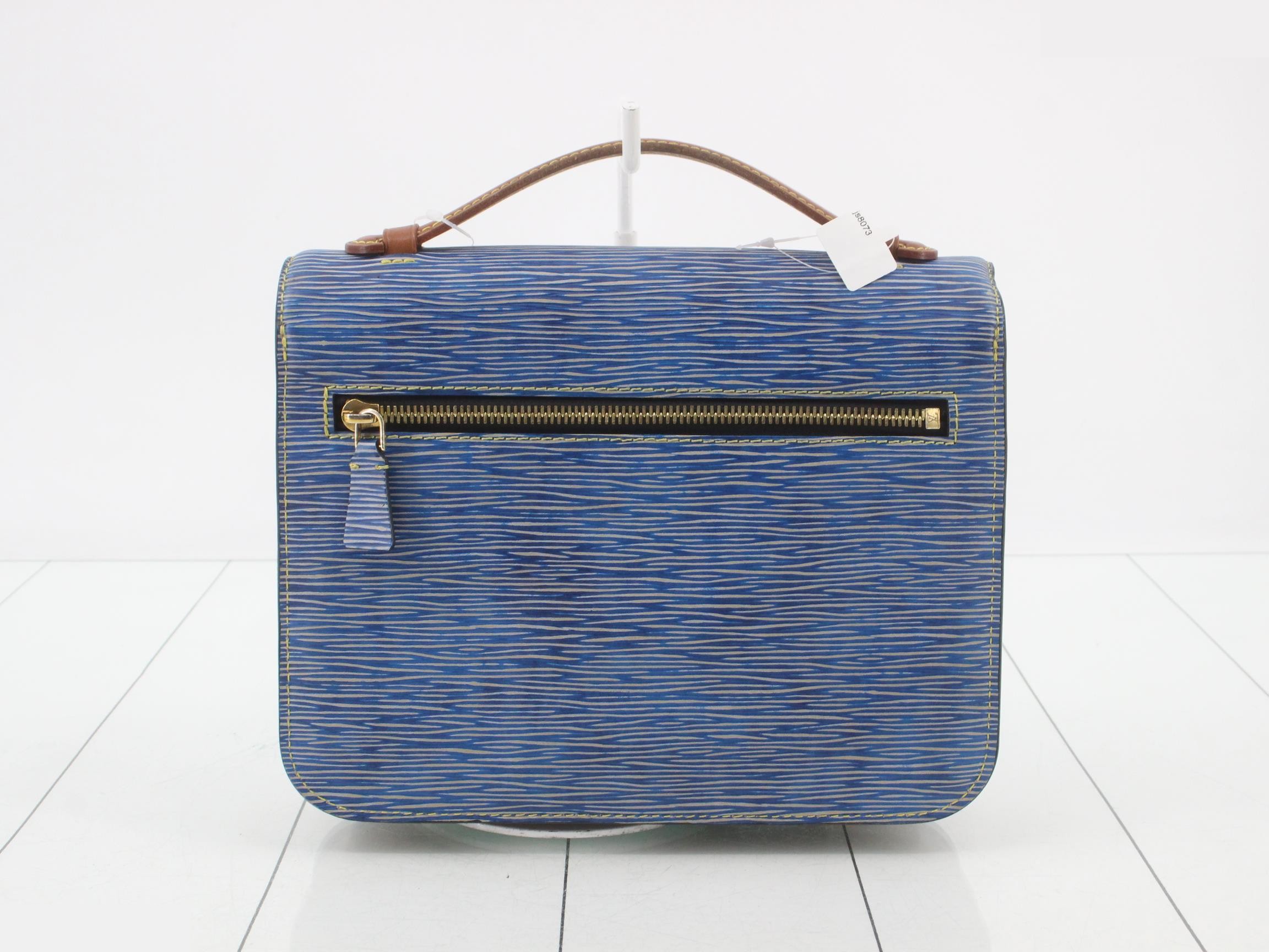Shoulder bag — view 2