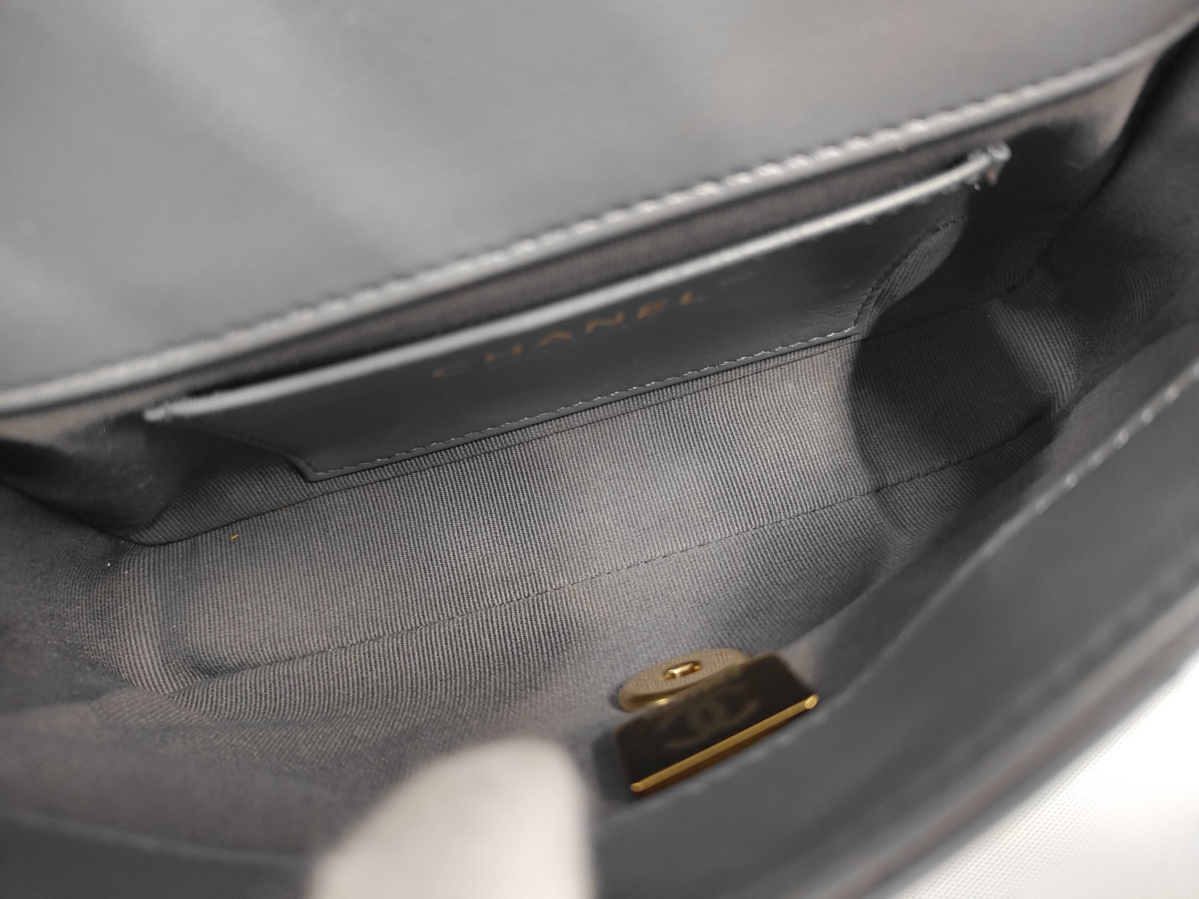 CC Turnlock Matelassé Shoulder Bag — view 9