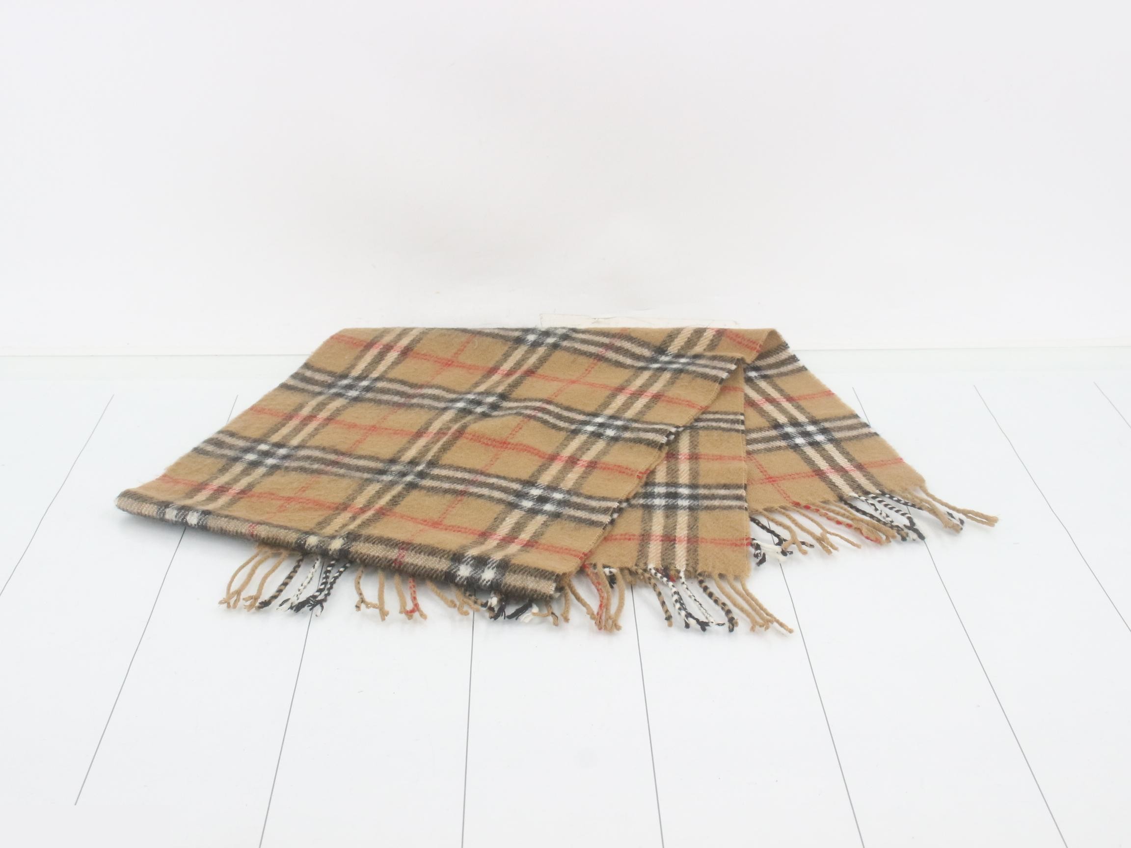 Other lines: Small items, accessories, and scarves — view 3