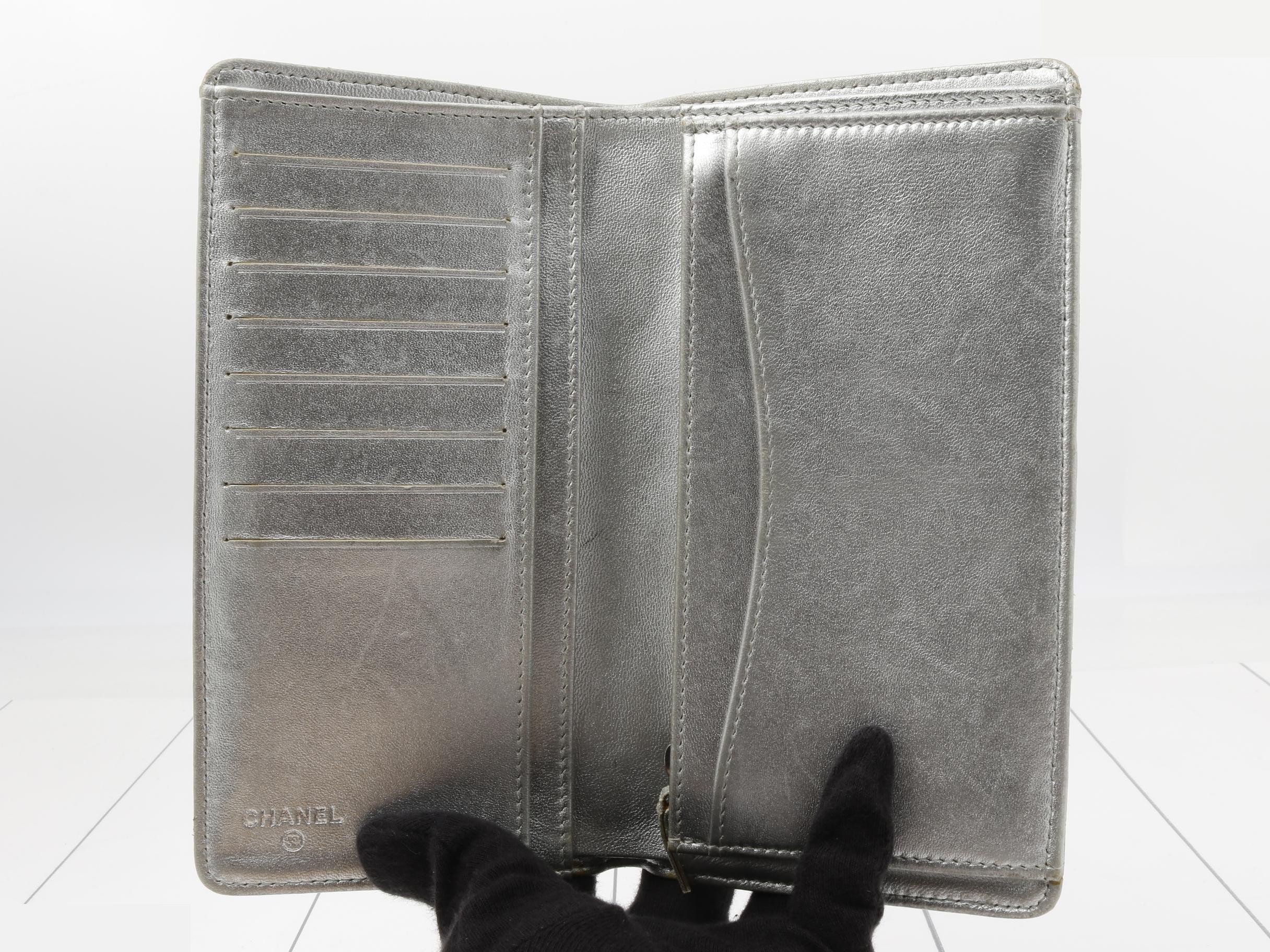 Matelassé (bags) and wallets — view 4