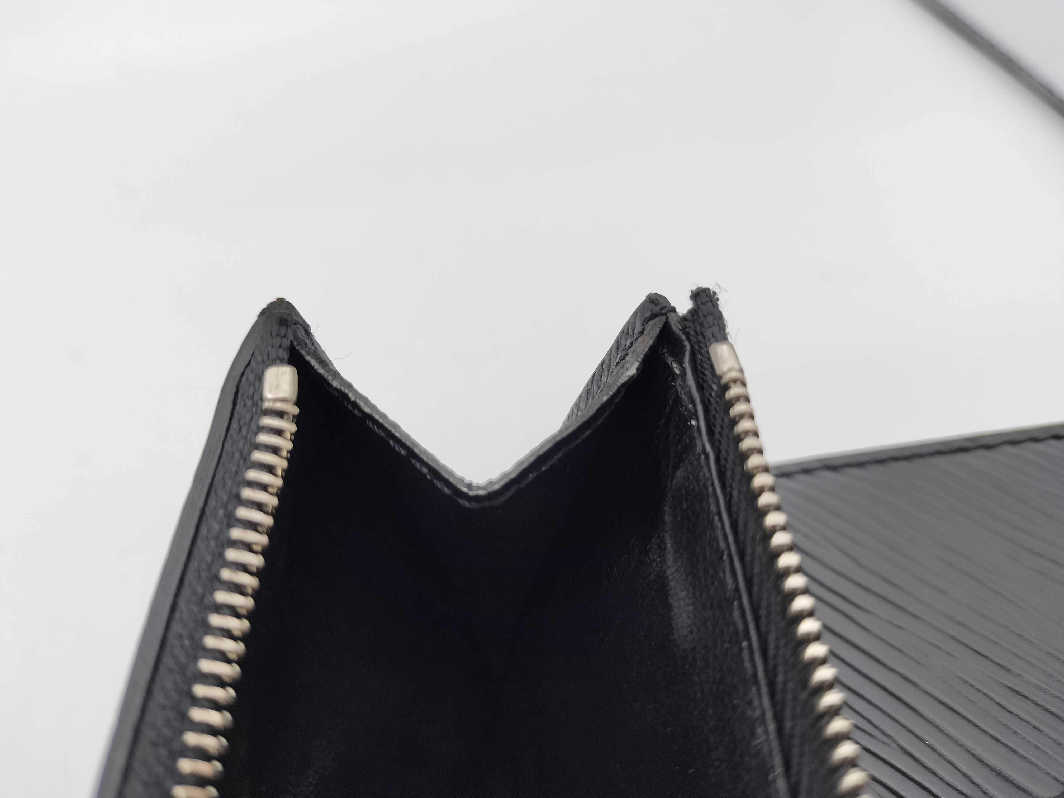 Epi Portefeuille Twist Compact XS M63322 Wallet — view 10