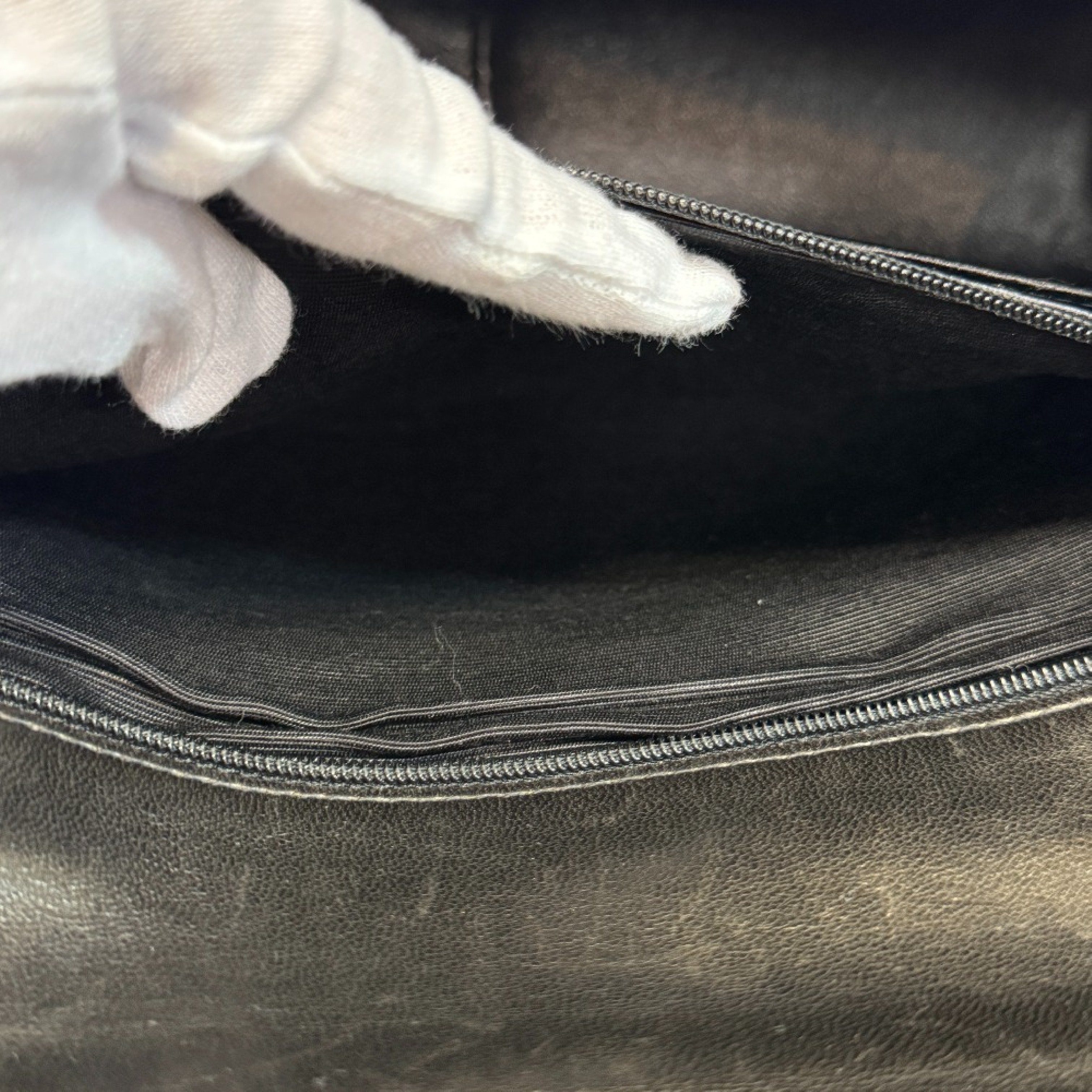 Large Matelassé Lambskin Women's Shoulder Bag 4344907 Black — view 8