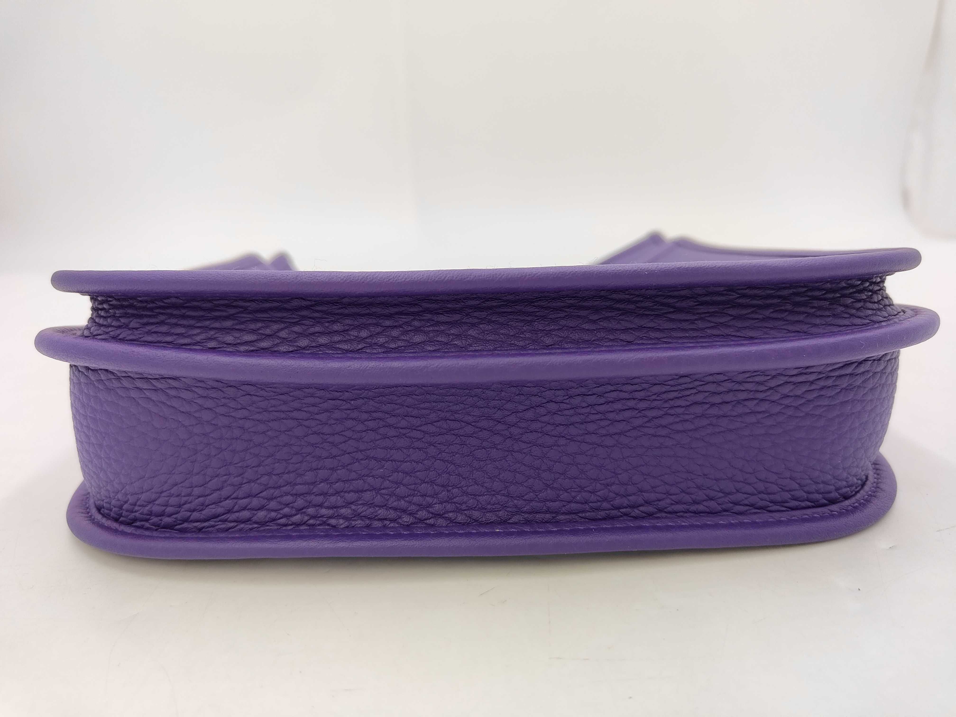 Evelyne 23 Taurillon Clemence Leather, Purple, Silver Hardware, G Stamp, Shoulder Bag — view 7