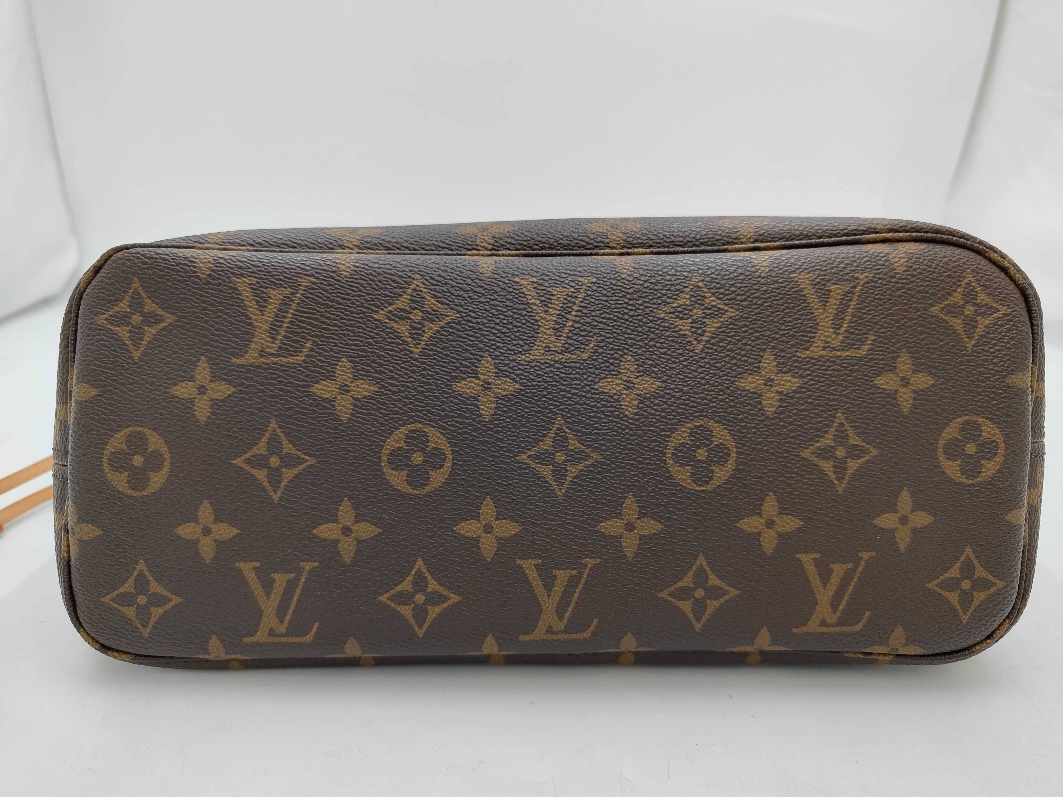 Monogram Neverfull MM Tote Bag — view 3