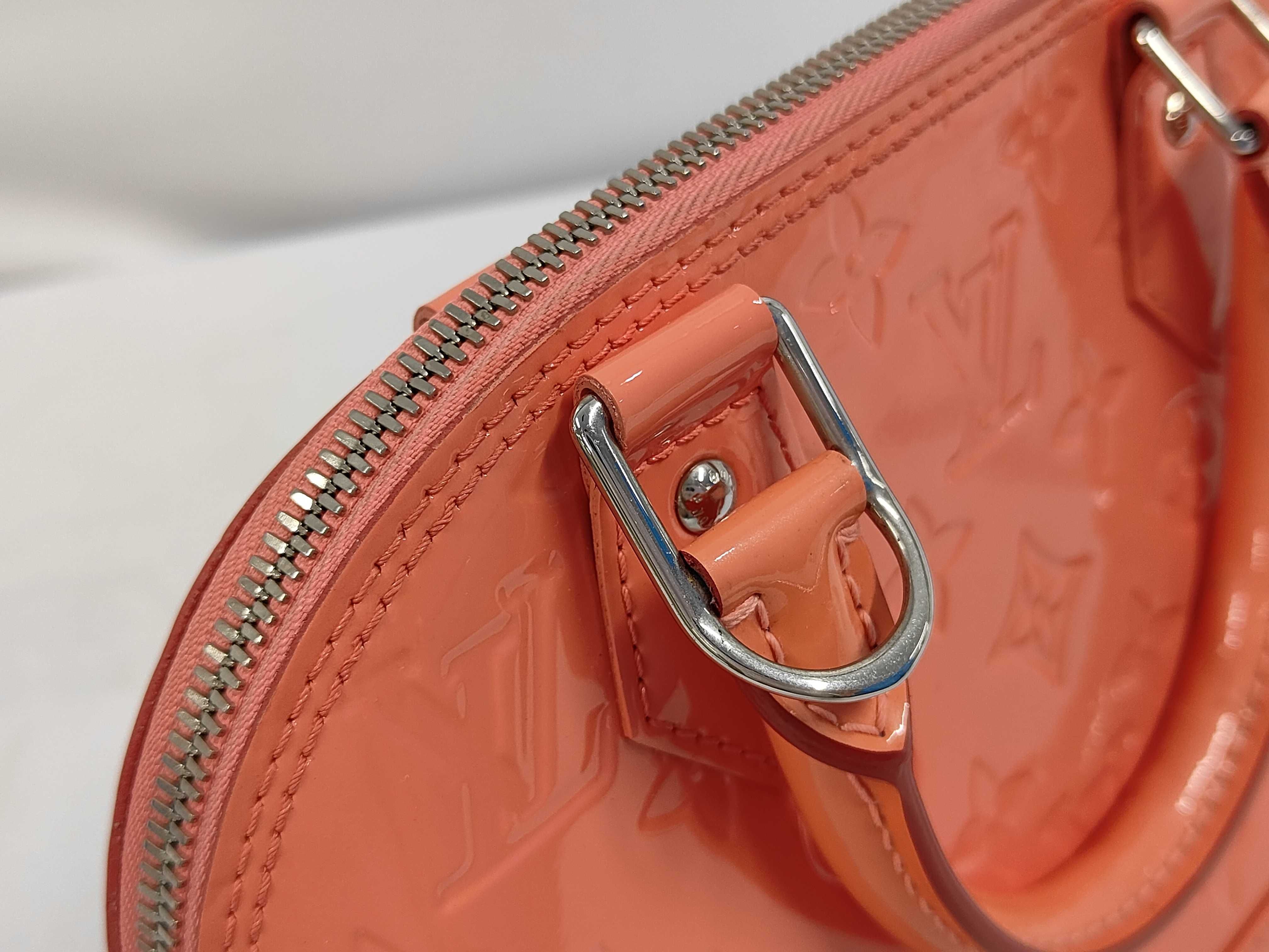 handbag — view 7