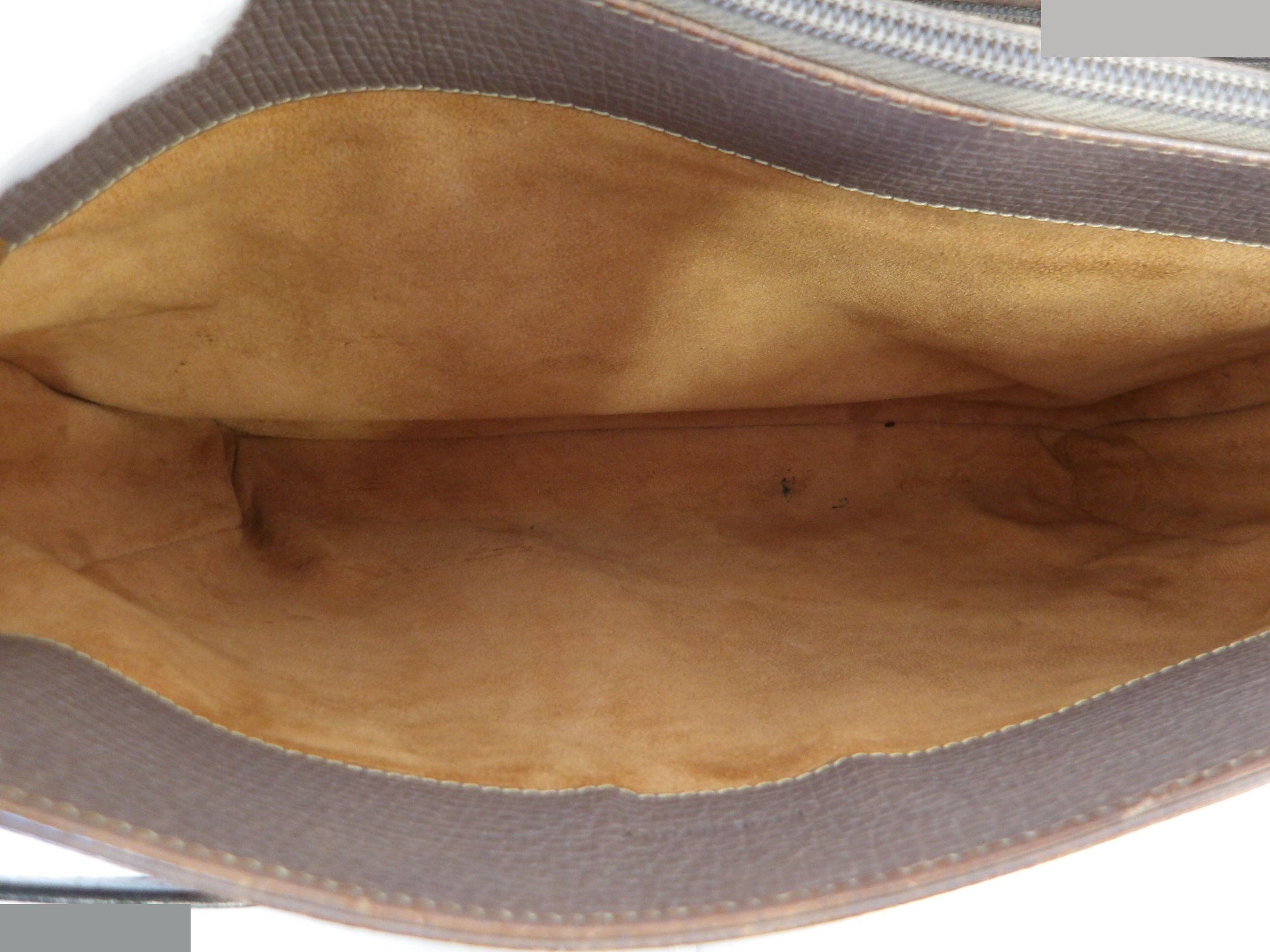 shoulder bag with gold hardware — view 5