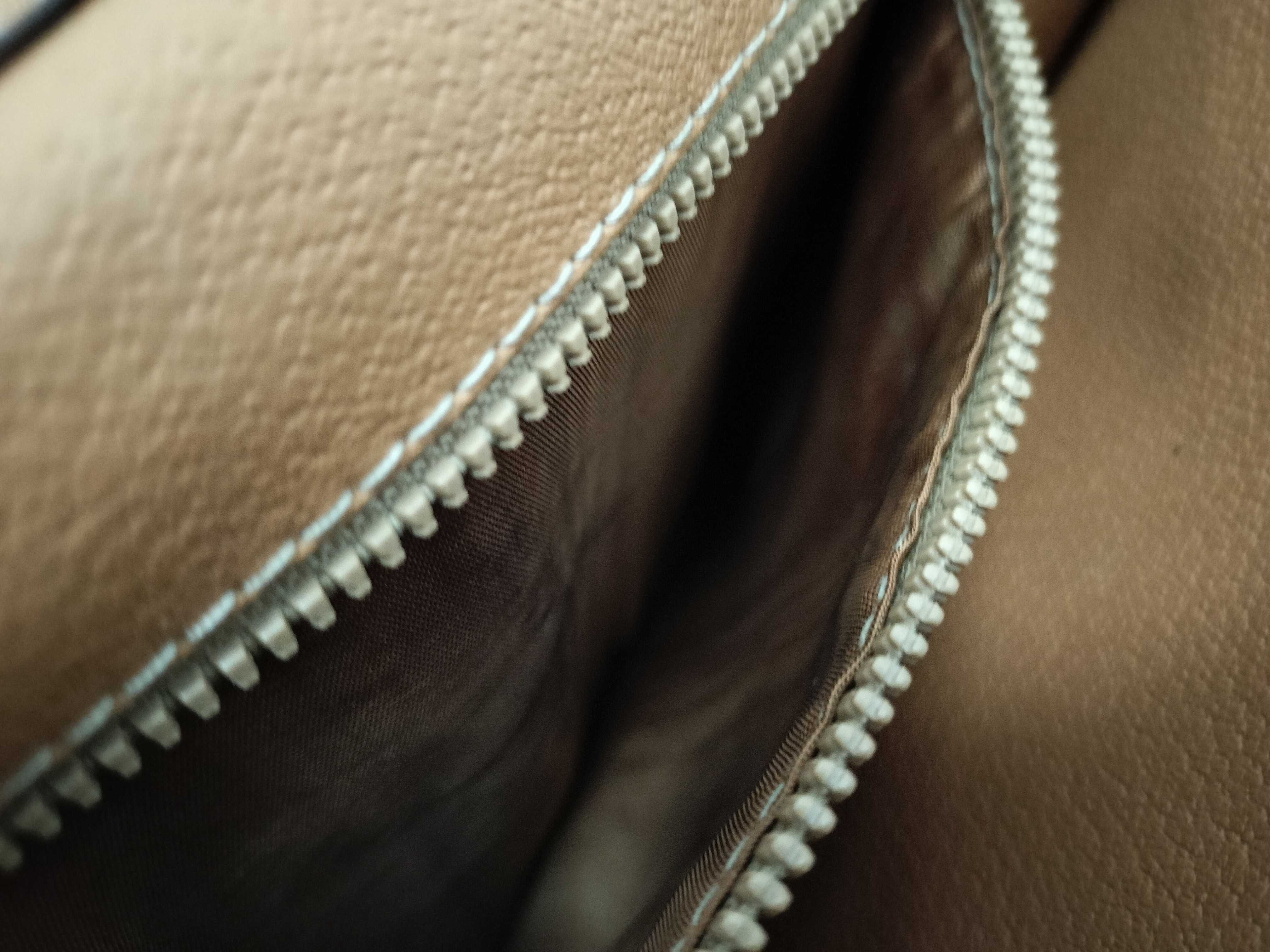 Macadam Beige Leather Shoulder Bag — view 11