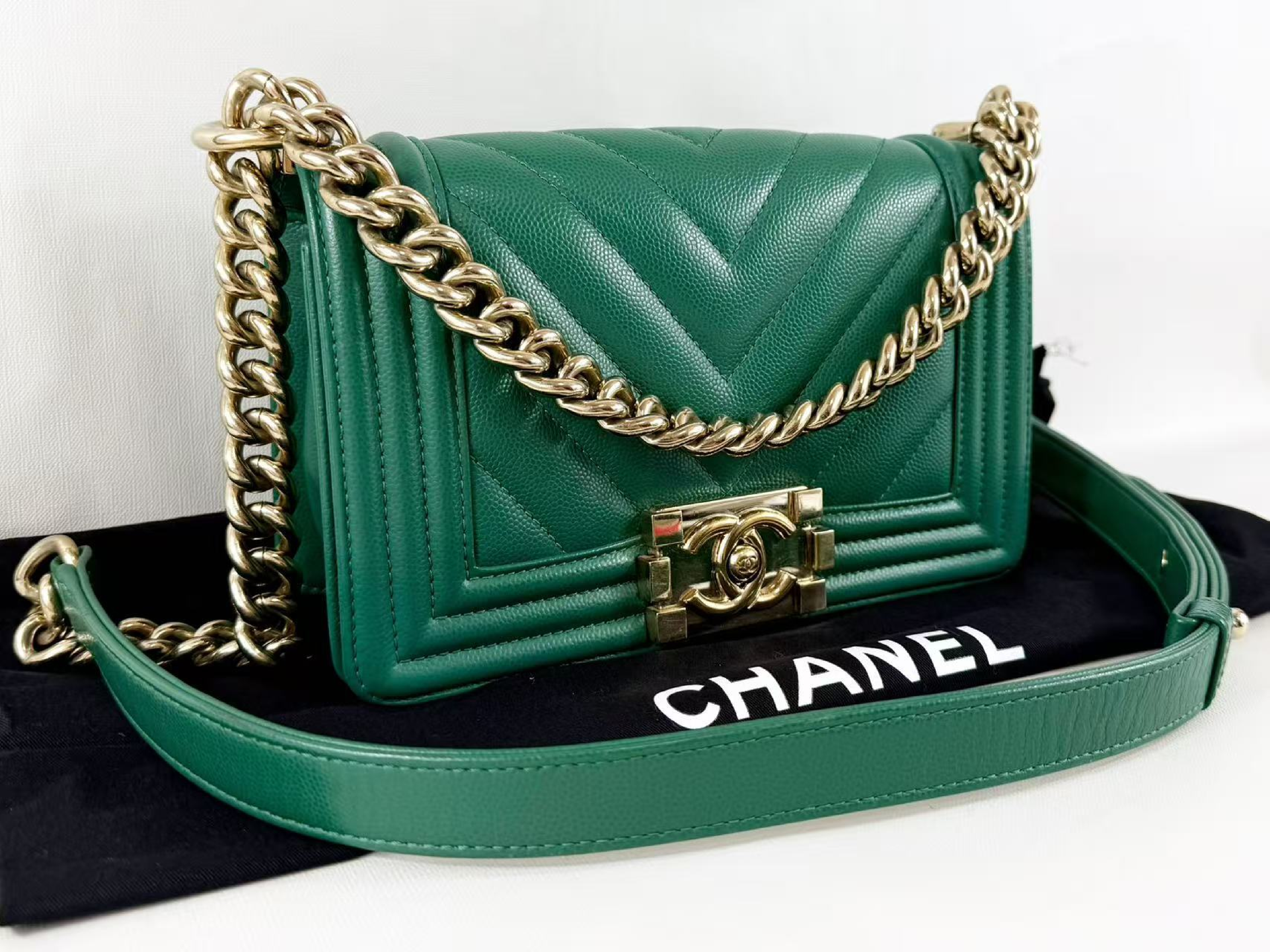 Boy Caviar Skin Chevron Emerald Gold W20/H13/D6cm approx. 25 series [with dust bag and seal] C gold hardware Shoulder bag 25584110 Shoulder bag — view 2