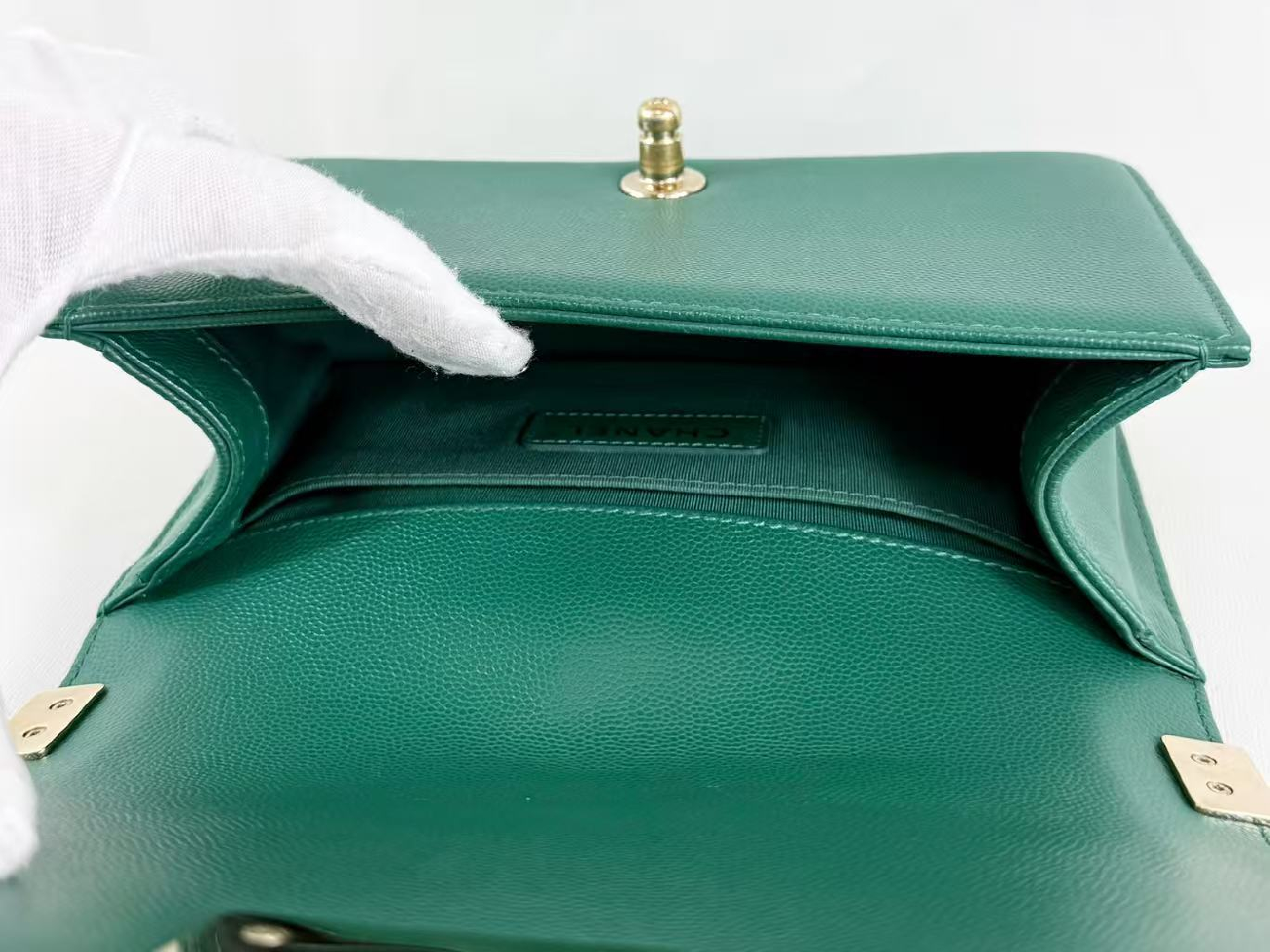 Boy Caviar Skin Chevron Emerald Gold W20/H13/D6cm approx. 25 series [with dust bag and seal] C gold hardware Shoulder bag 25584110 Shoulder bag — view 14